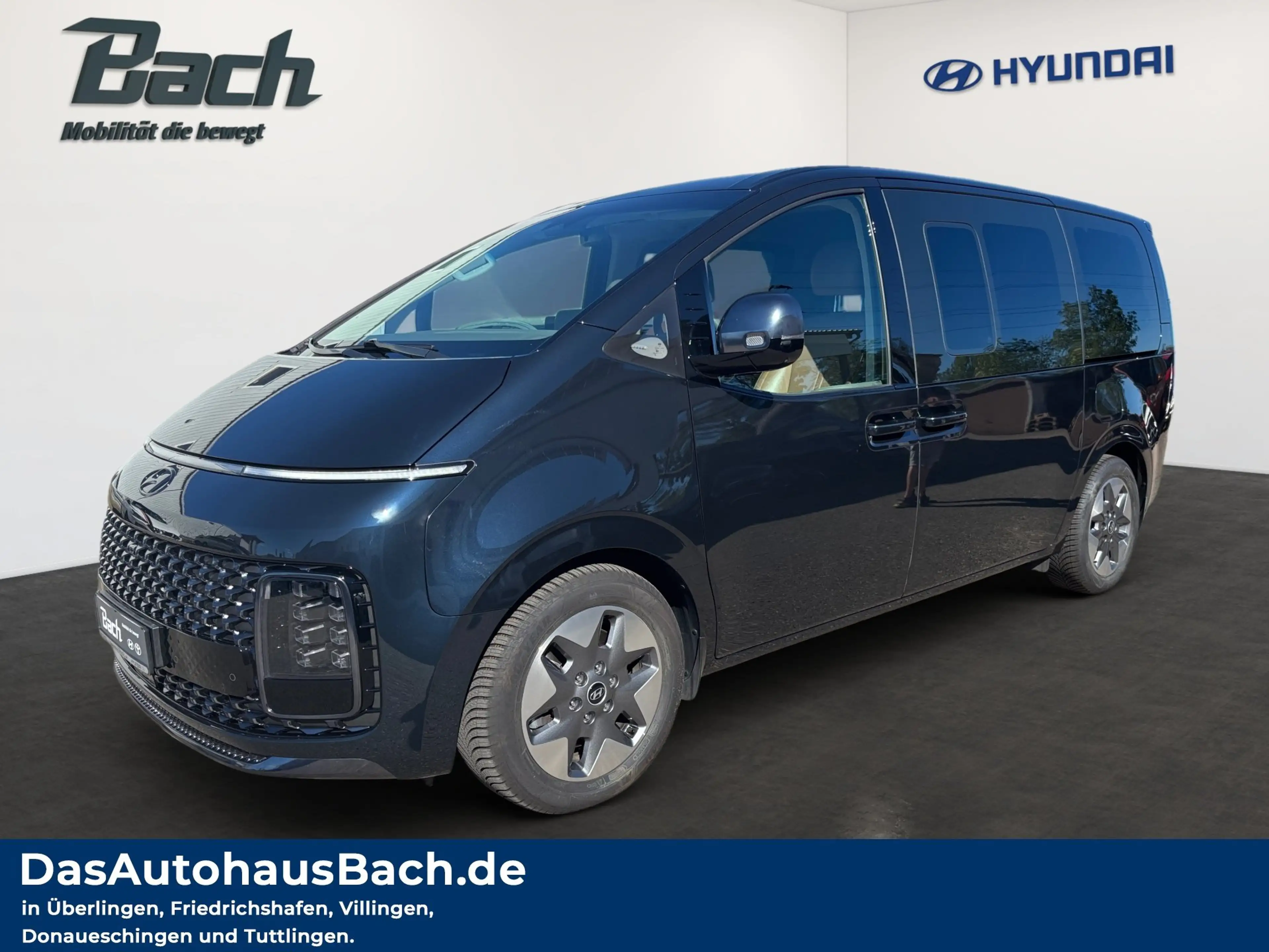 Hyundai STARIA 7-Sitzer 2.2 CRDi 8AT 4WD 360°,WKR
