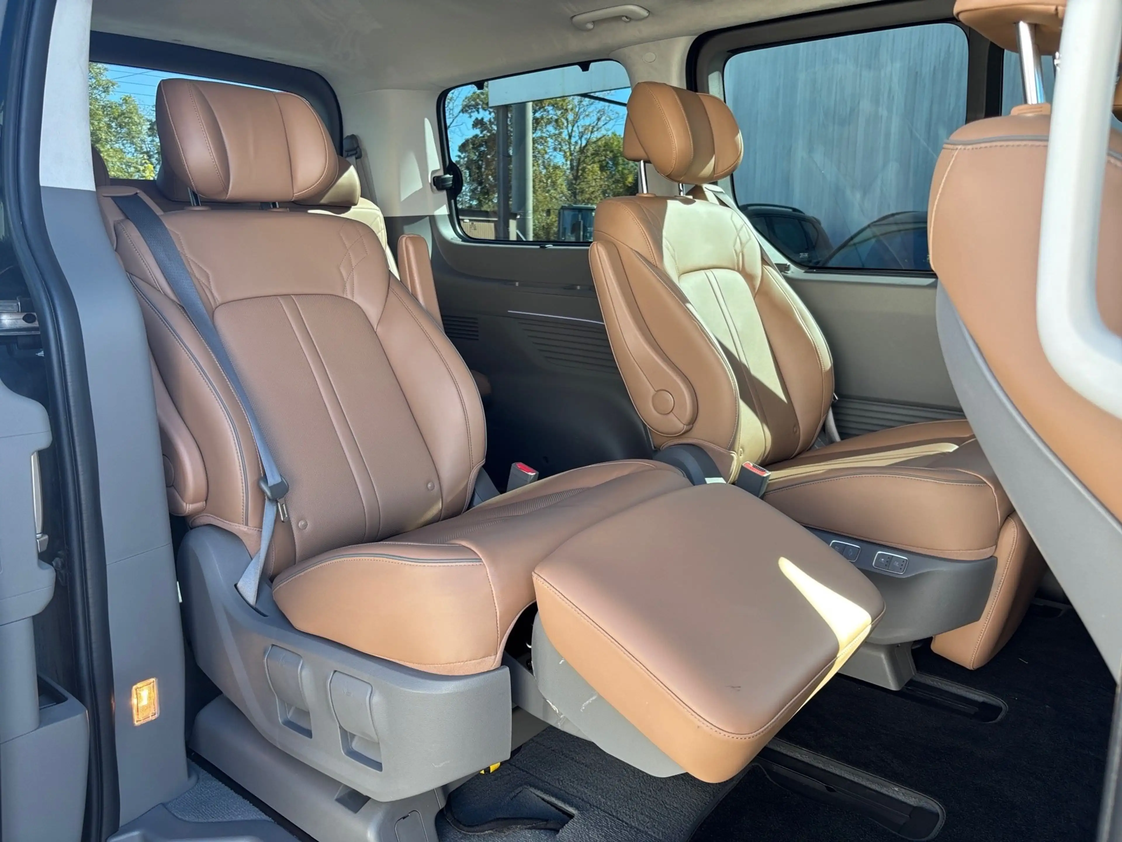 Hyundai STARIA 7-Sitzer 2.2 CRDi 8AT 4WD 360°,WKR — photo 14