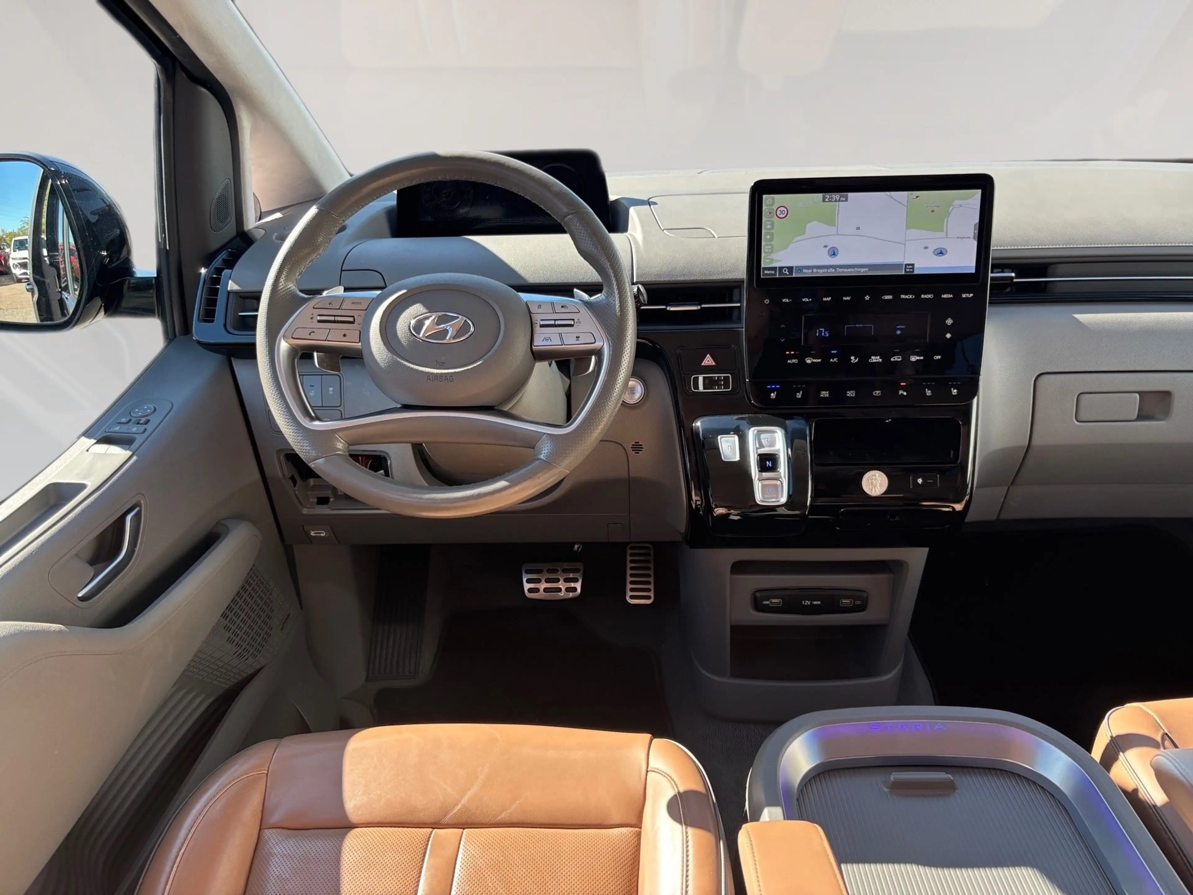 Hyundai STARIA 7-Sitzer 2.2 CRDi 8AT 4WD 360°,WKR — photo 9