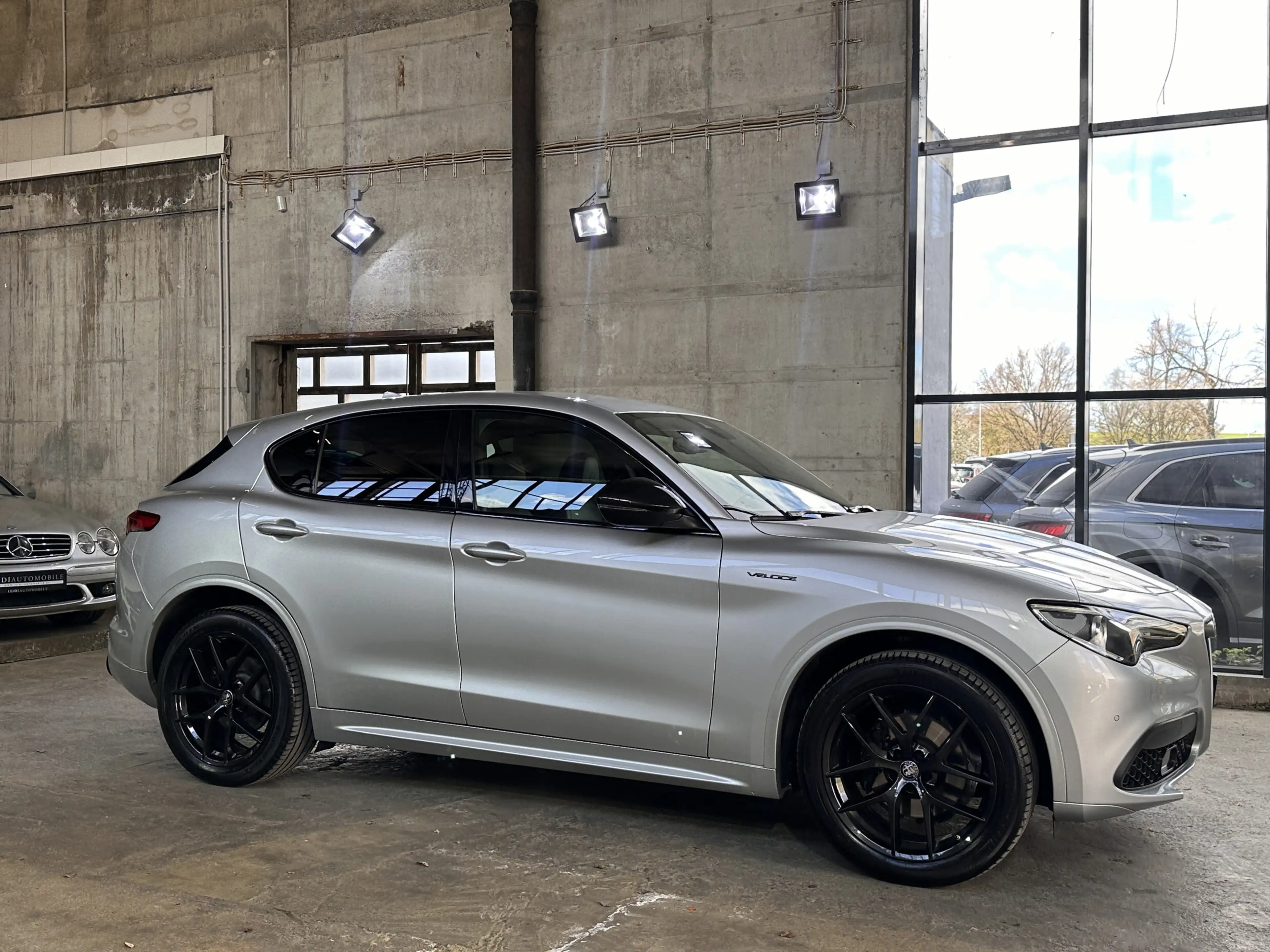 Alfa Romeo Stelvio Veloce Q4 Performance Xenon Kamera ACC — photo 8