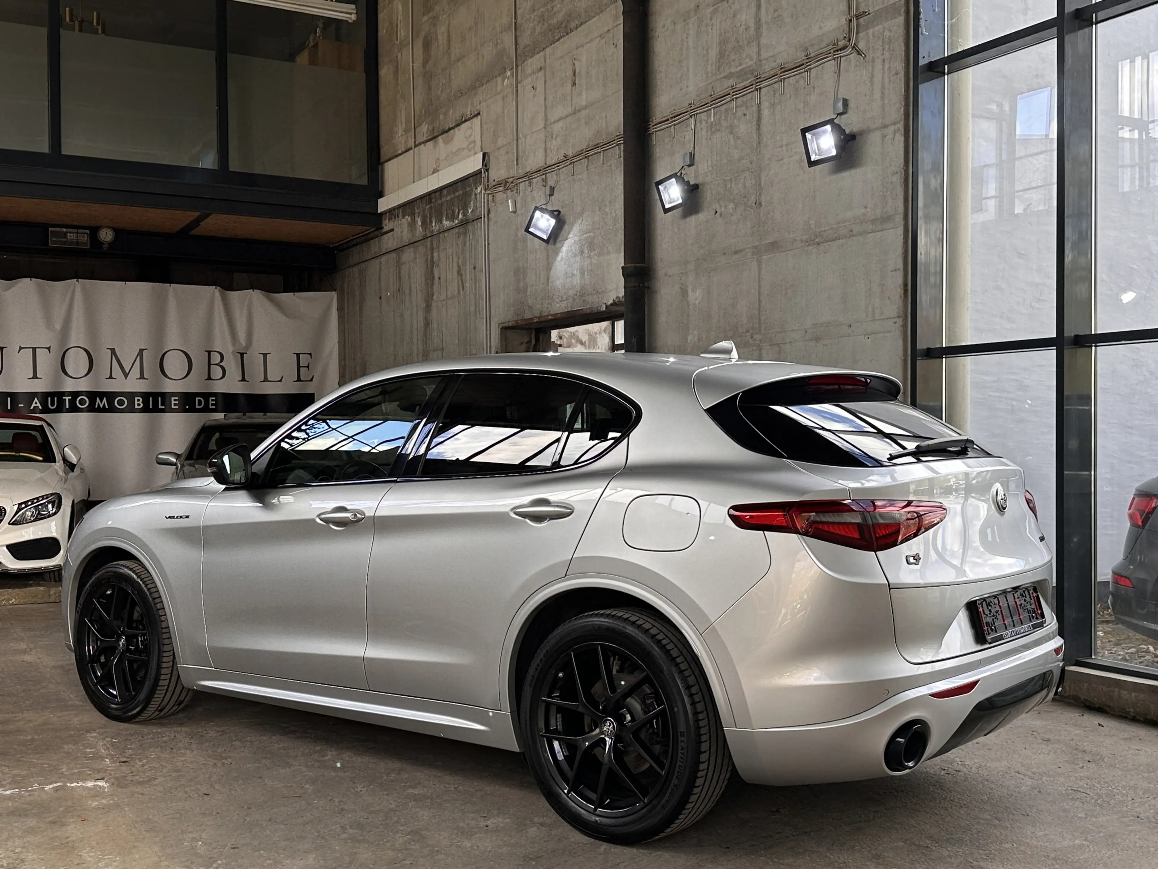 Alfa Romeo Stelvio Veloce Q4 Performance Xenon Kamera ACC — photo 4