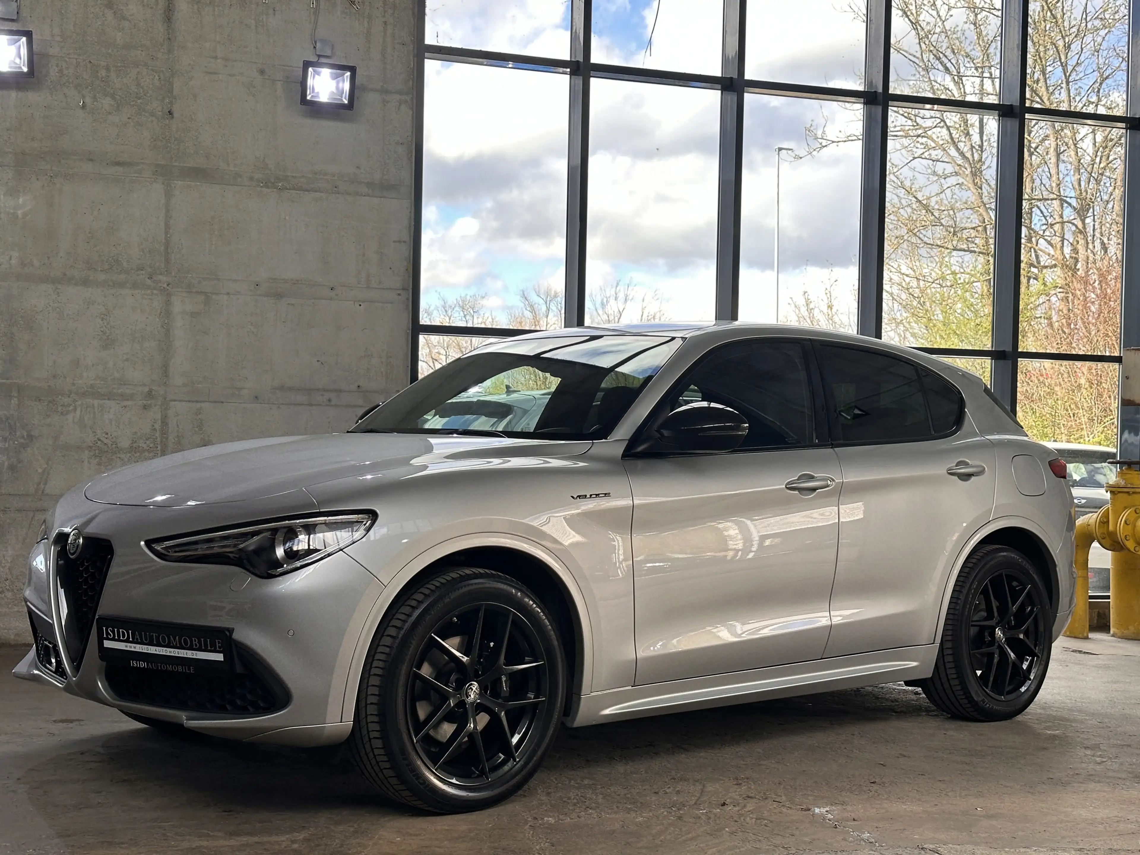 Alfa Romeo Stelvio Veloce Q4 Performance Xenon Kamera ACC — photo 2