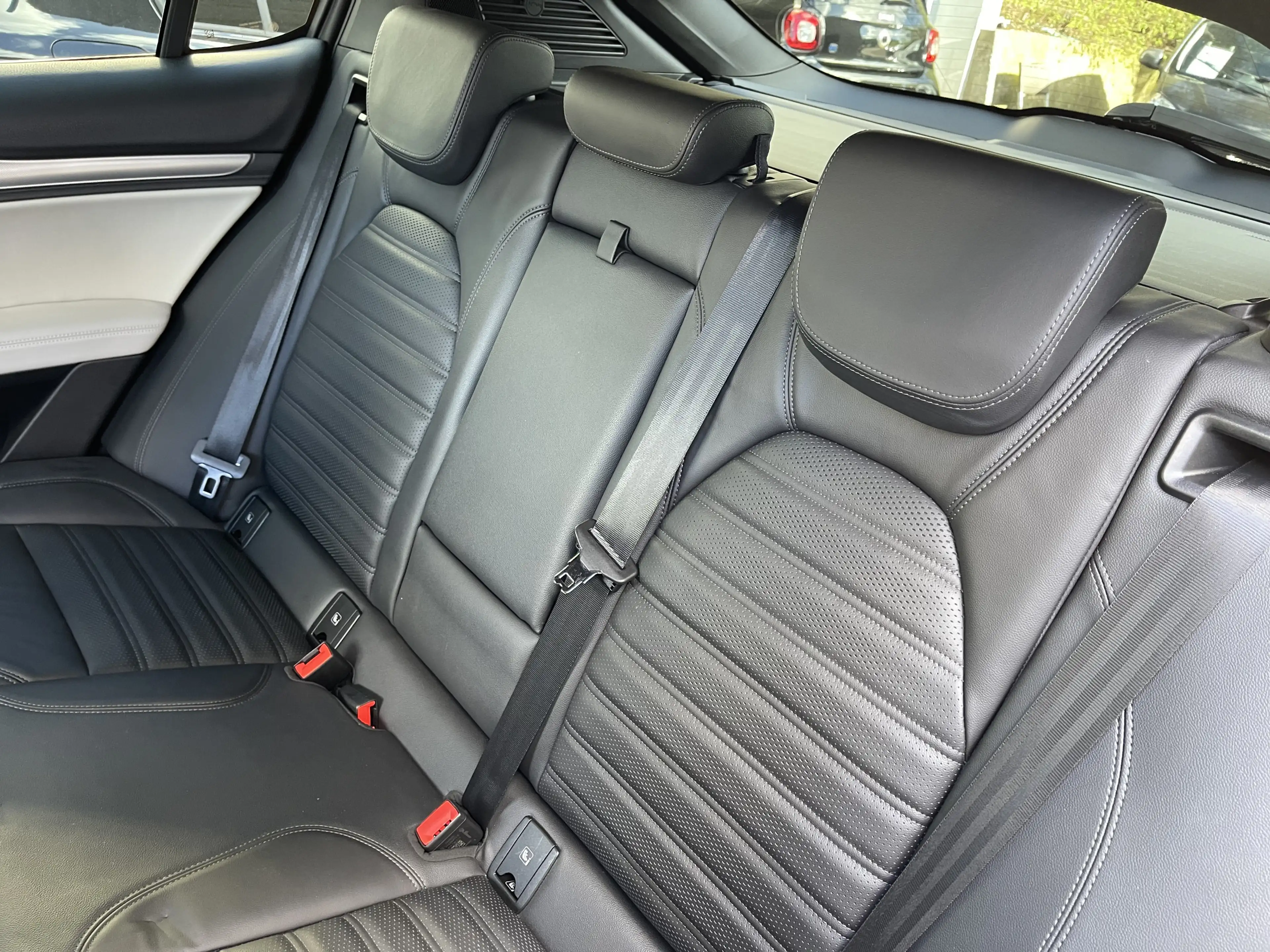Alfa Romeo Stelvio Veloce Q4 Performance Xenon Kamera ACC — photo 15