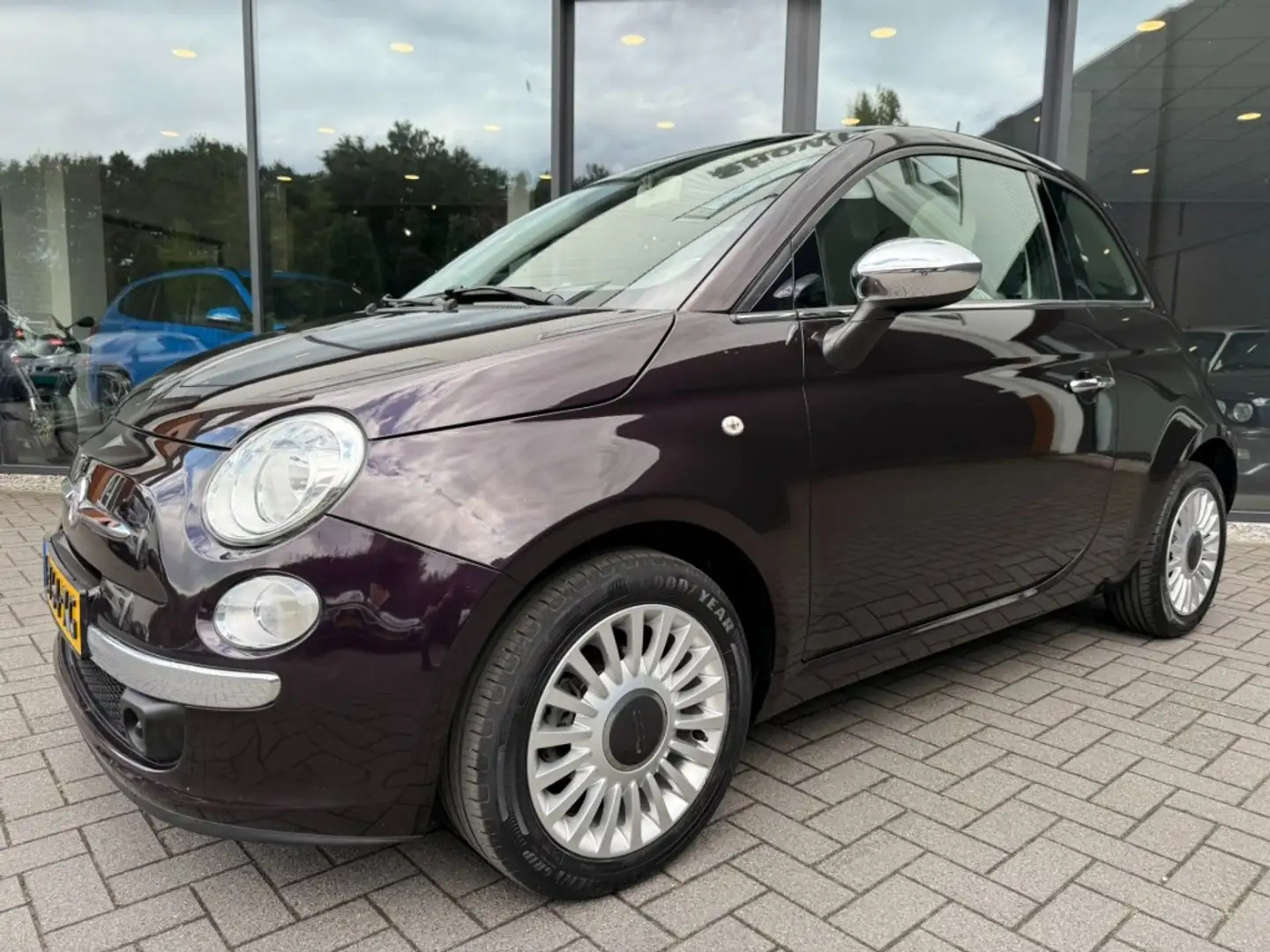 Fiat 500 1.2 Lounge,Panorama,Airco,LMV,PDC,Multi Stuur,Elek Mauve - 2