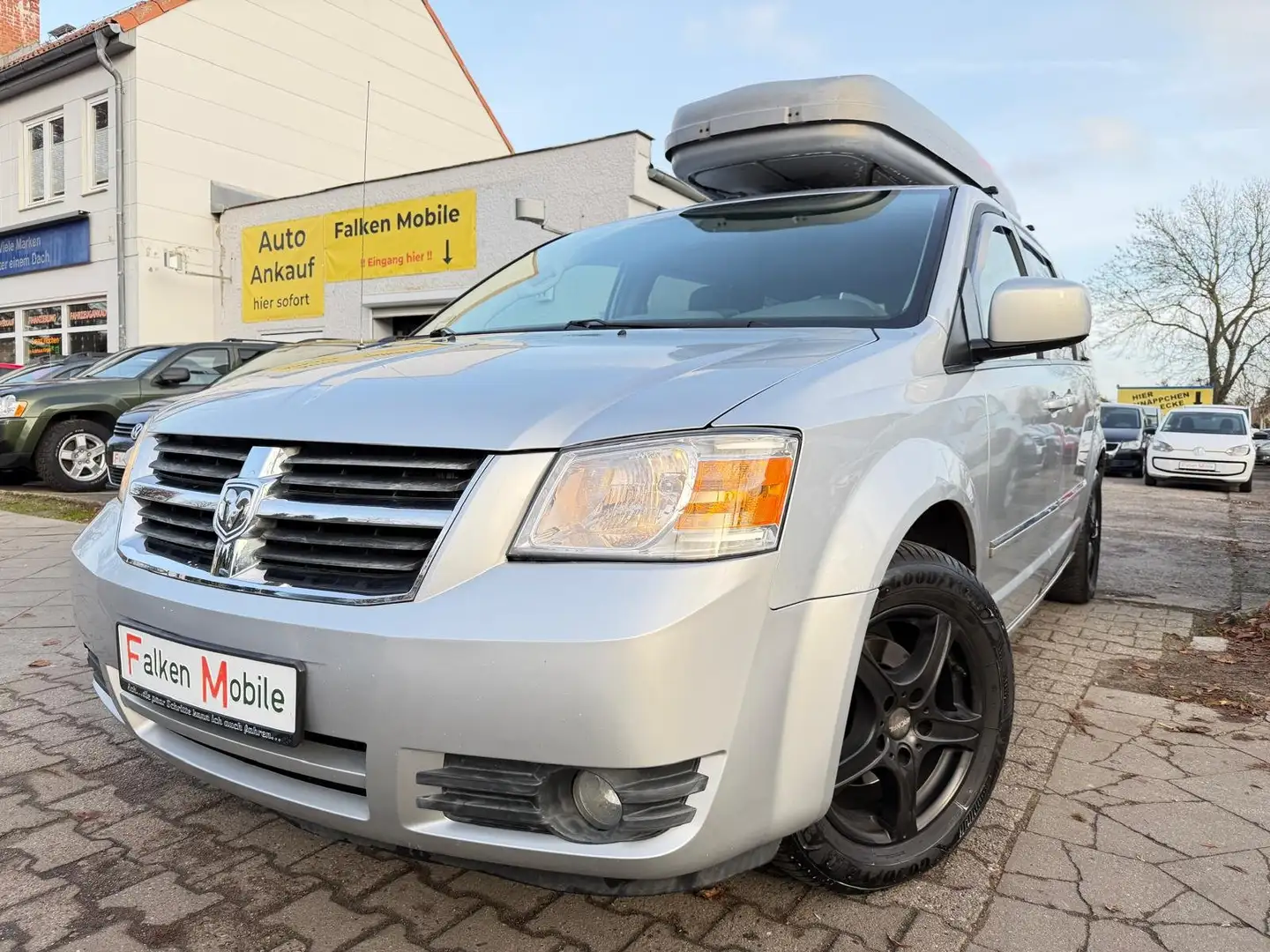 Dodge Grand Caravan SXT + Klima + 6 Sitzer + 100l-LPG Silber - 1