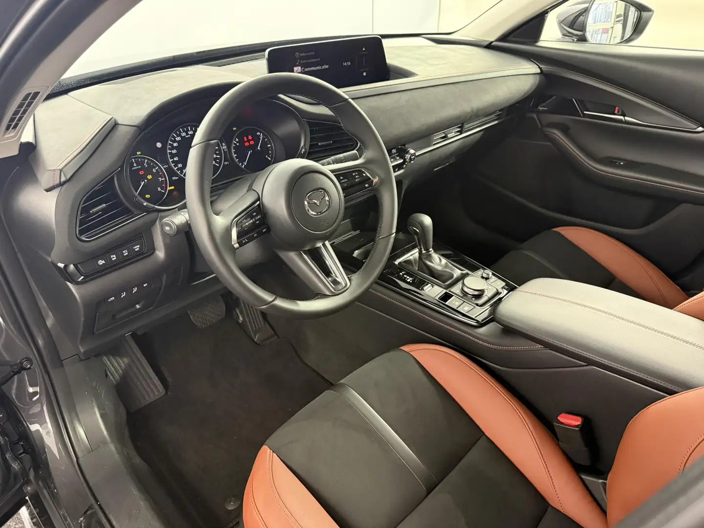 Mazda CX-30 2.5 e-SkyActiv-G M Hybrid Nagisa / Dealer demo / A Grau - 2