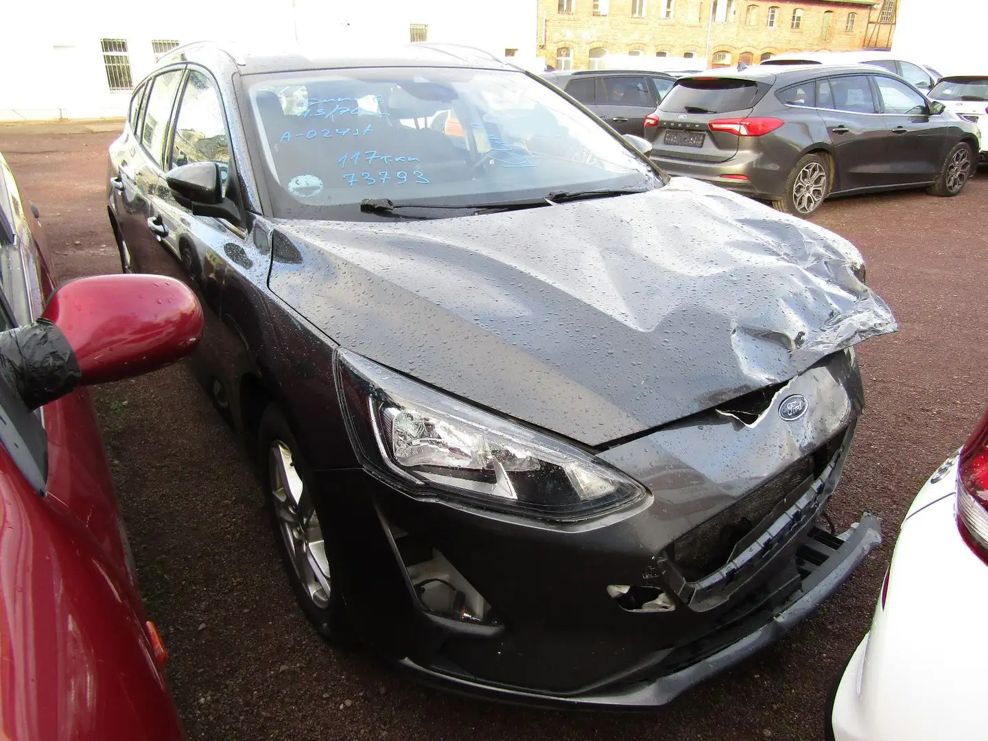 Ford Focus Turnier Cool & Connect TOUCHSCREEN Navi Grau - 2