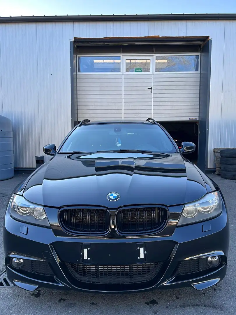 BMW 330 330d Touring Aut. - 1
