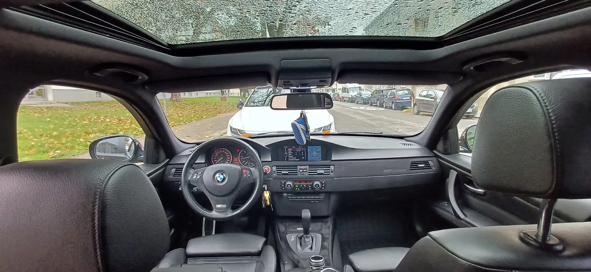 BMW 330 330d Touring Aut. - 2