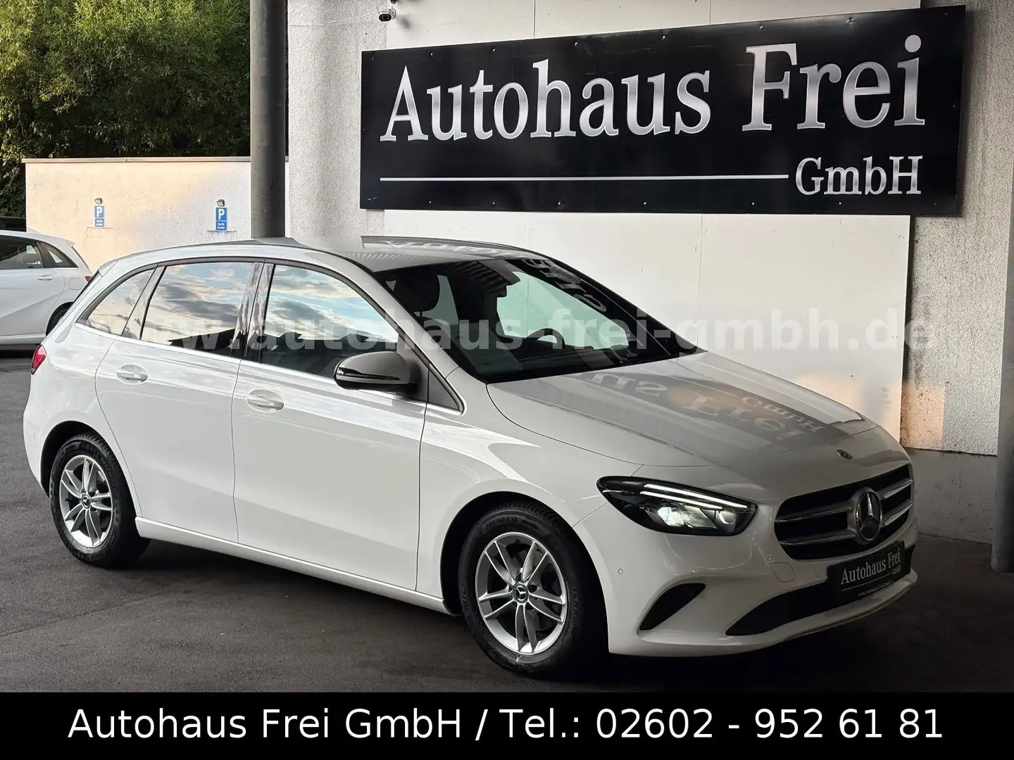 Mercedes-Benz B 180 d*STYLE*1.HAND*LED*PTS*AHK*TEMPO*MBUX* Bianco - 1