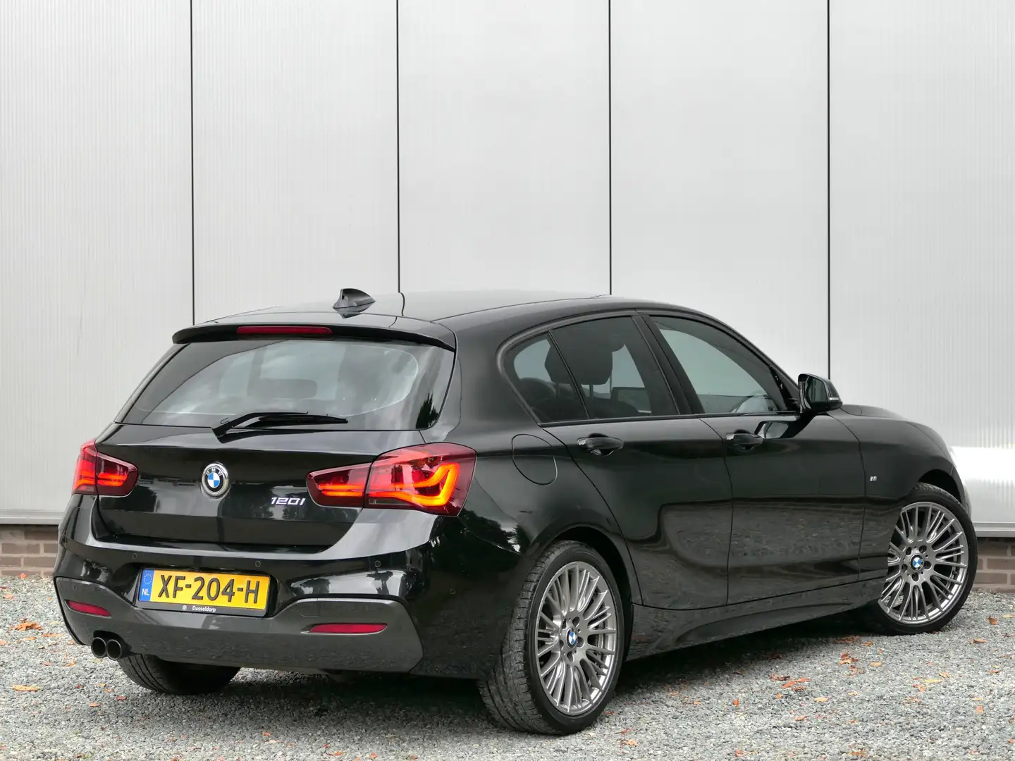 BMW 120 1-serie 120i AUT Executive M-sport Navi / Afneemba Zwart - 2