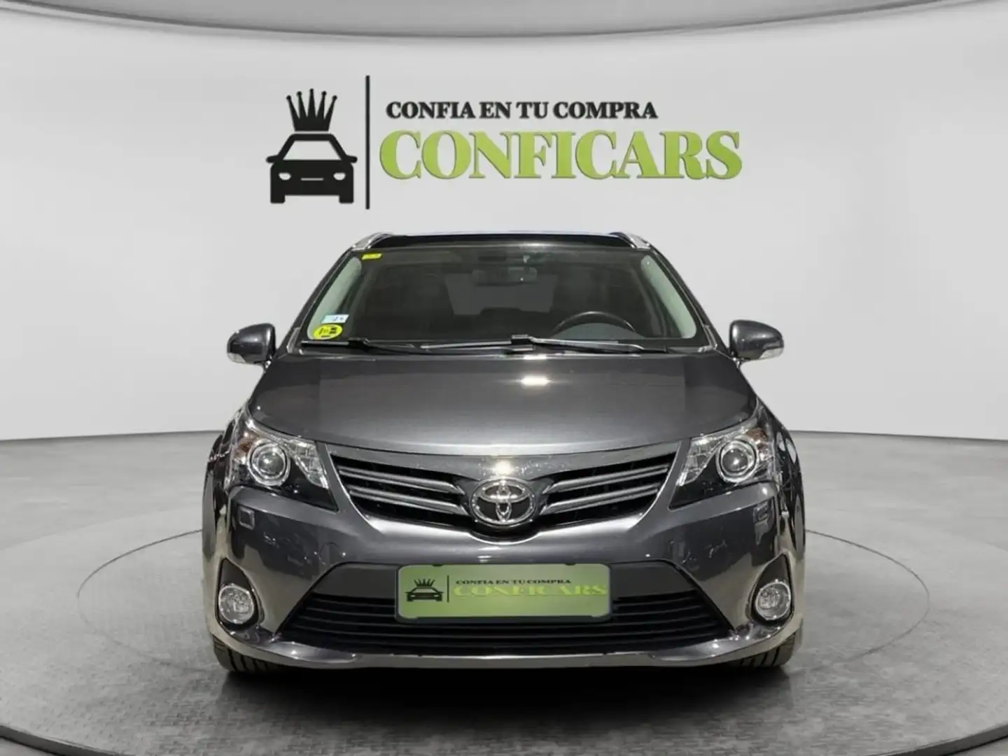 Toyota Avensis 120D Executive Gris - 2