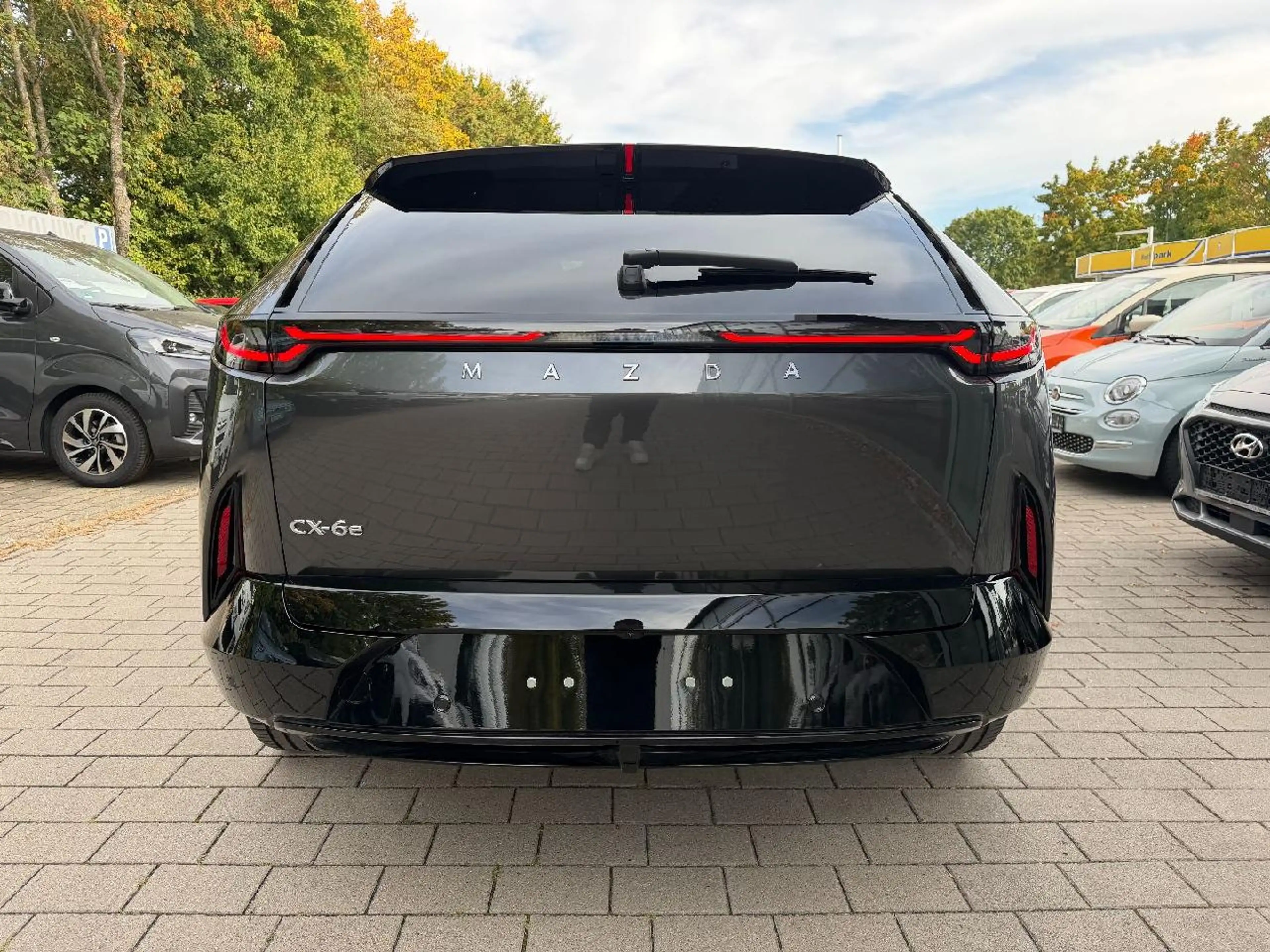 Mazda CX-6e 190 kW EV Takumi — photo 6
