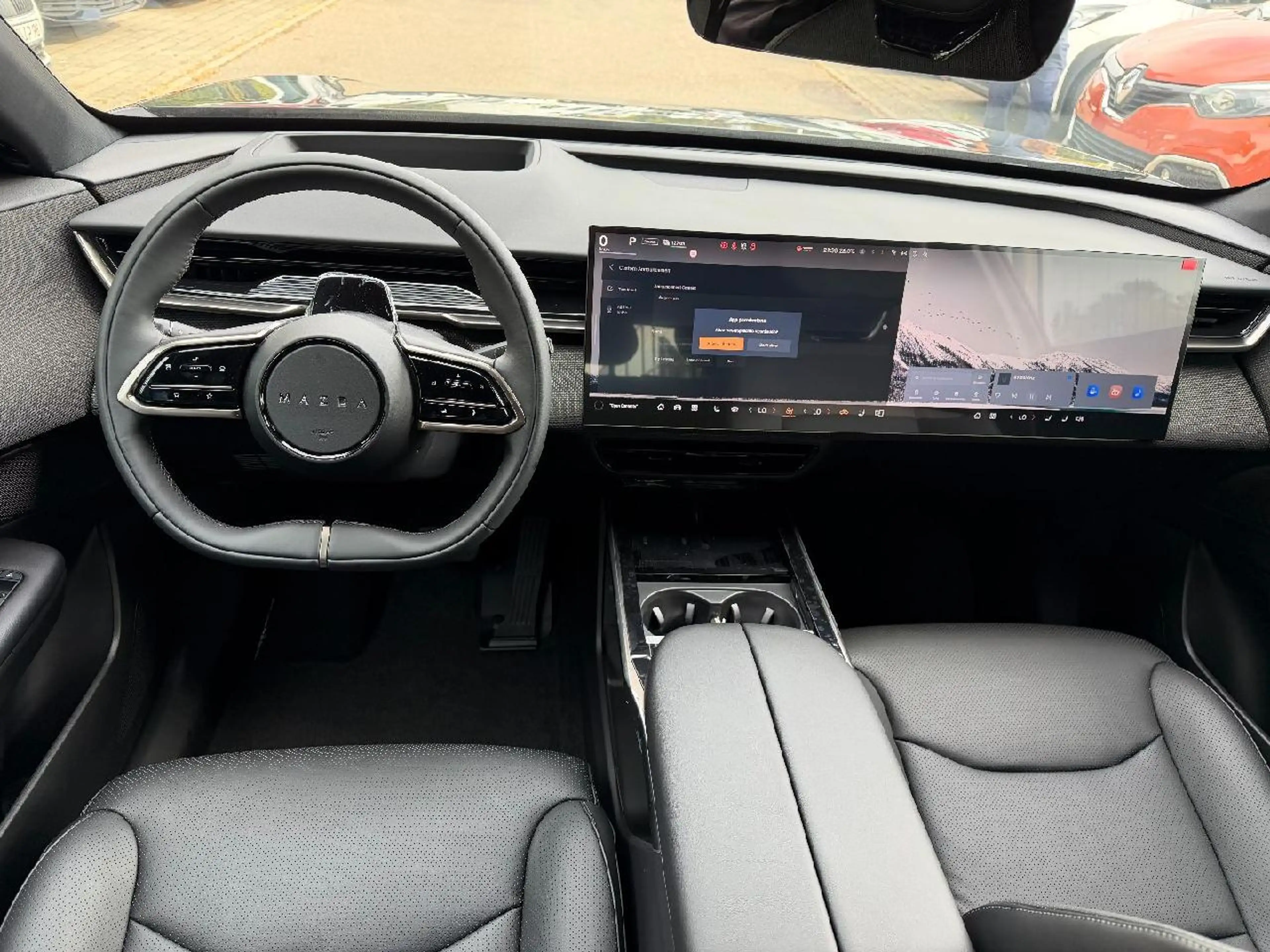 Mazda CX-6e 190 kW EV Takumi — photo 9
