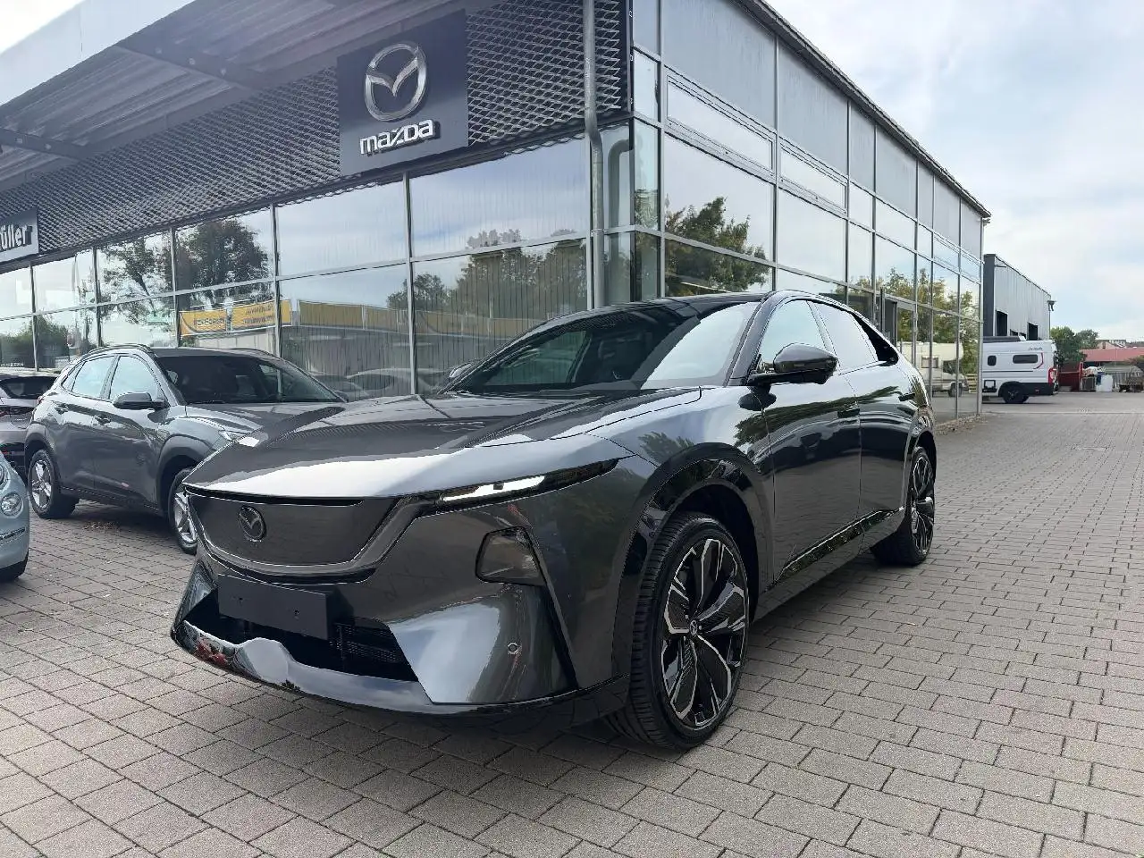 Mazda CX-6e