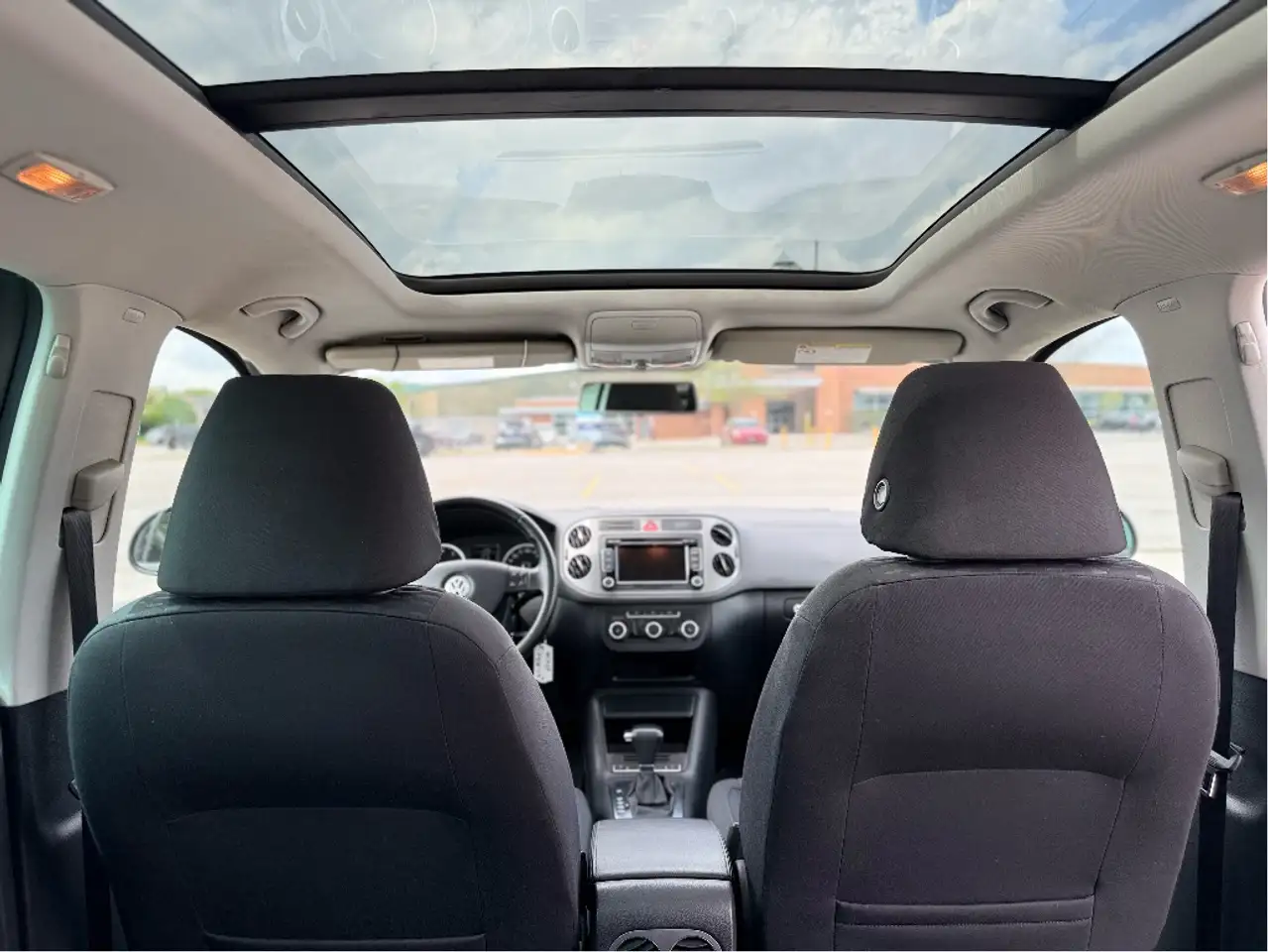 Volkswagen Tiguan снимка Volkswagen Tiguan