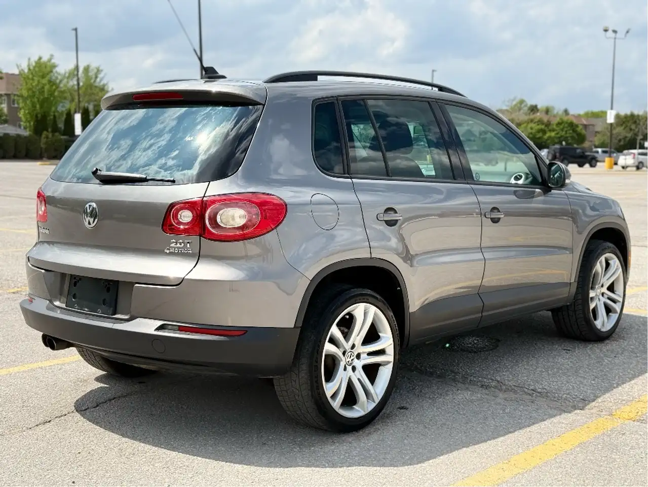 Volkswagen Tiguan снимка Volkswagen Tiguan