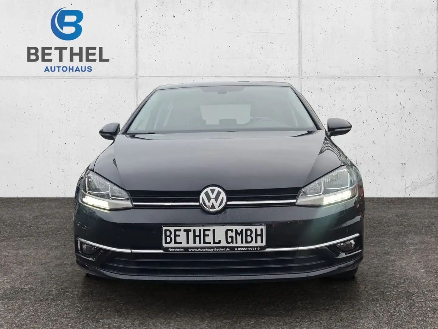 Volkswagen Golf 1.5 TSI ACT Sound, Navi, Standheizung Klima Noir - 2