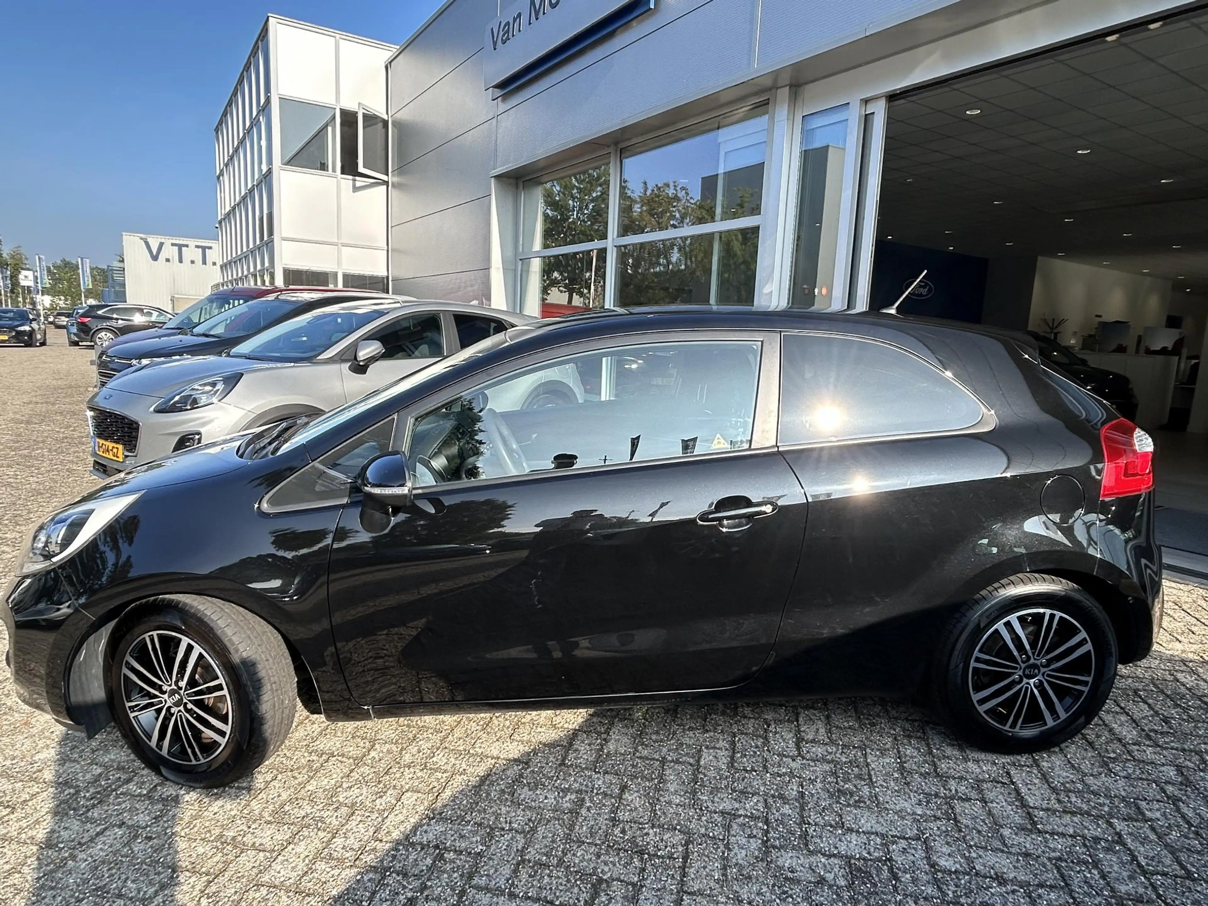 Kia Rio 1.2 CVVT Plus Pack — photo 2