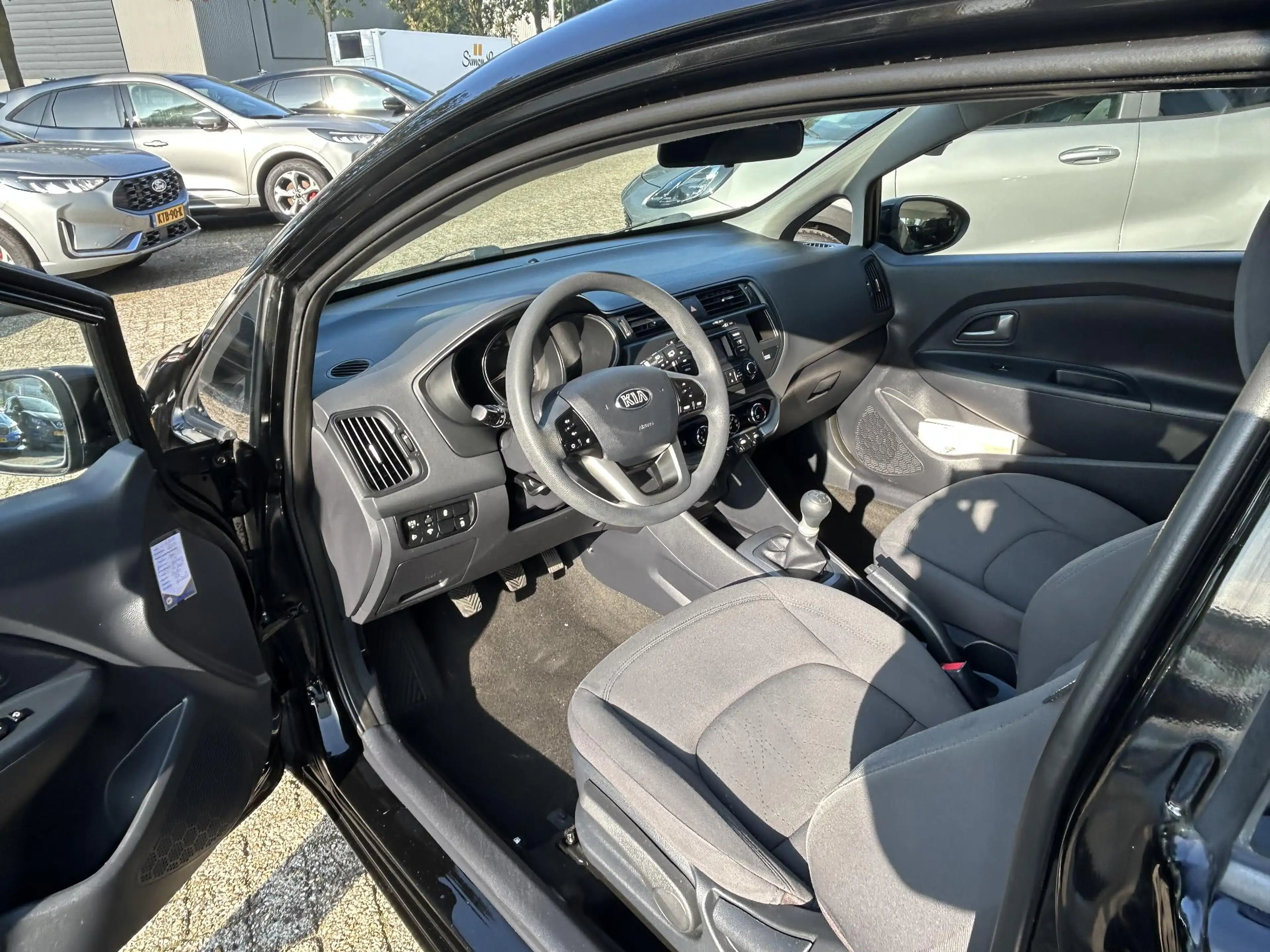 Kia Rio 1.2 CVVT Plus Pack — photo 9