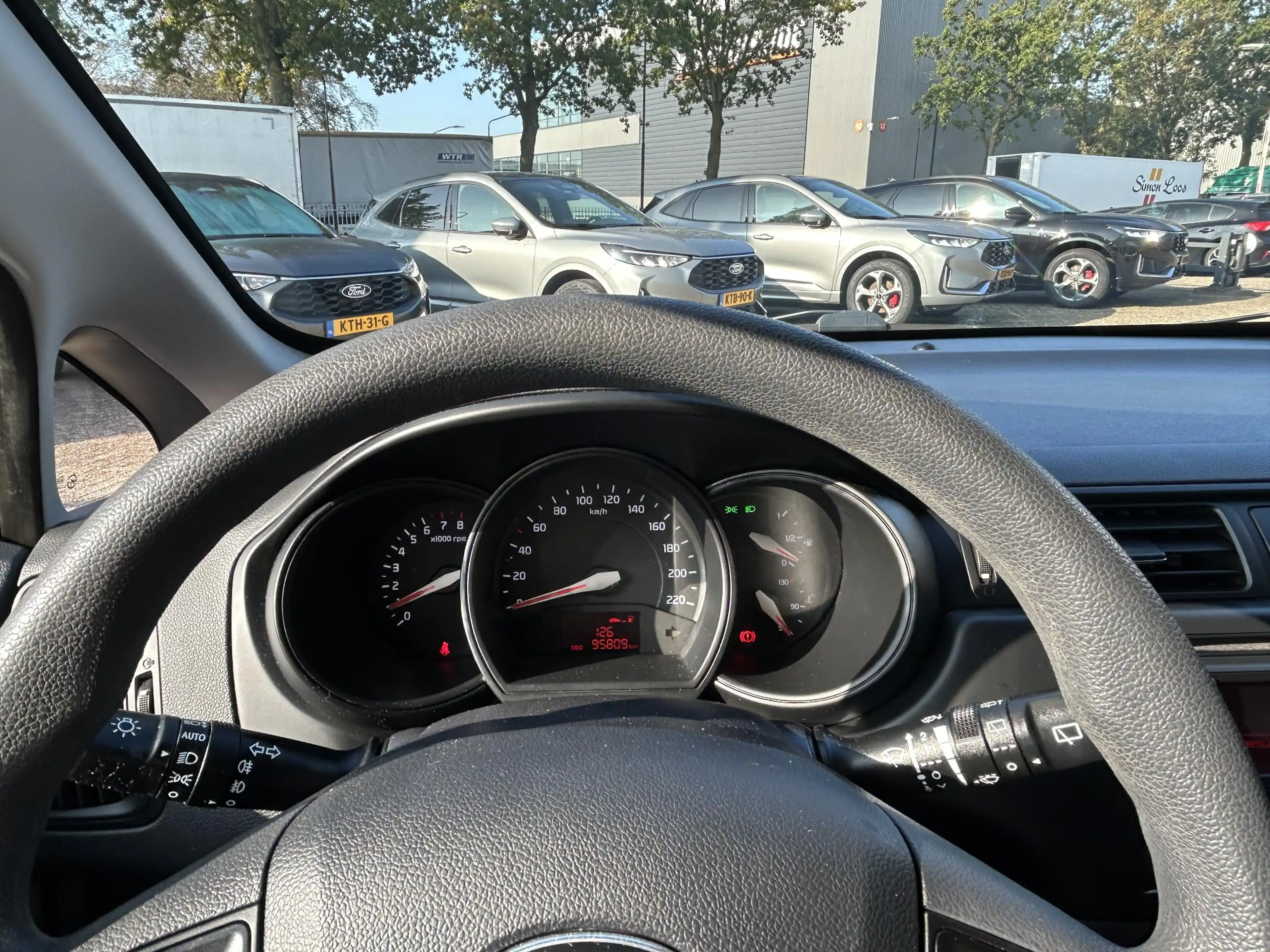Kia Rio 1.2 CVVT Plus Pack — photo 12