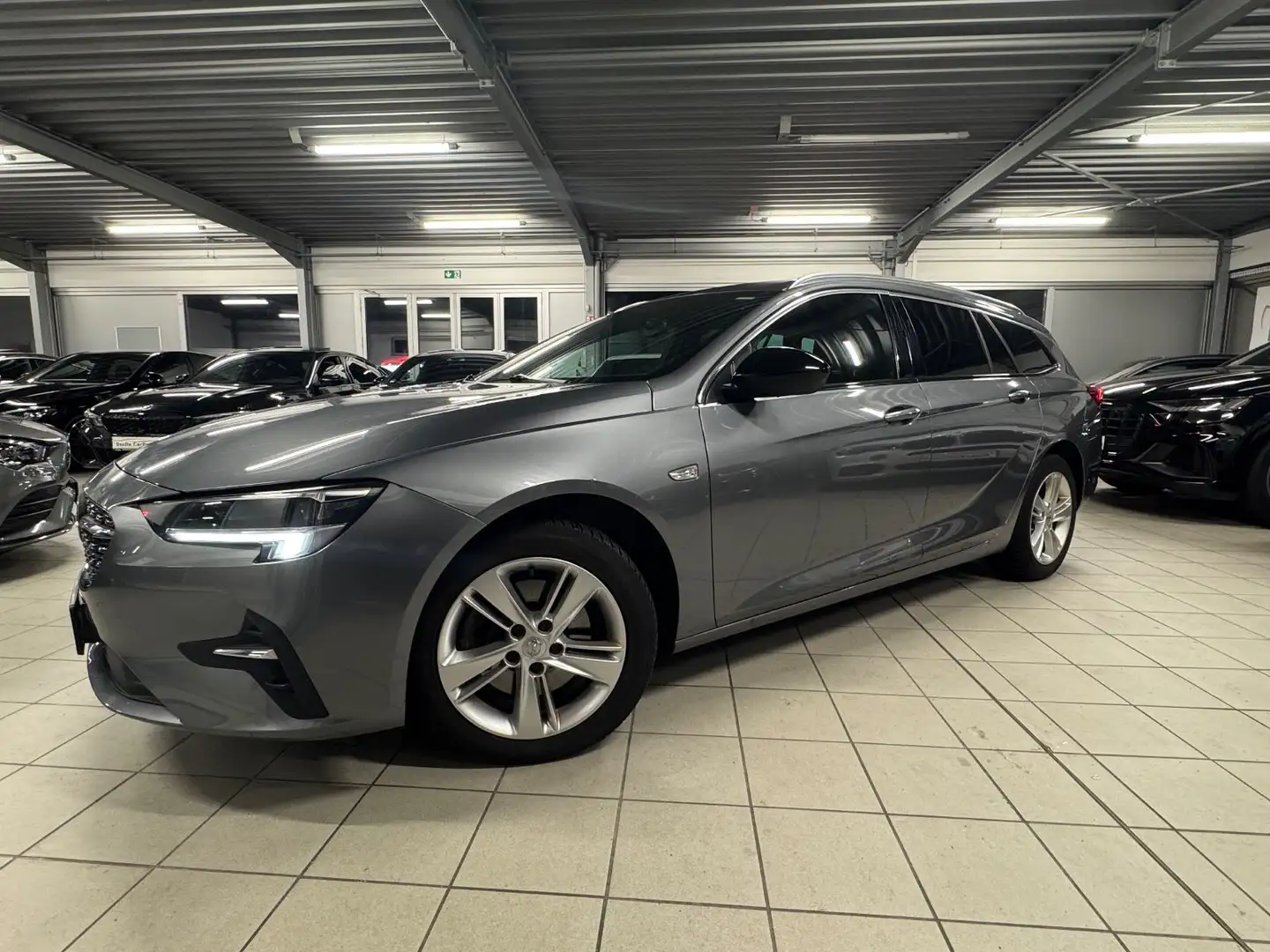 Opel Insignia B Sports Tourer Business* 1.Hand* Grau - 1