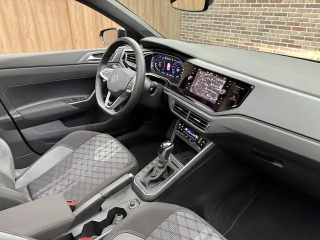 Volkswagen Polo view 14