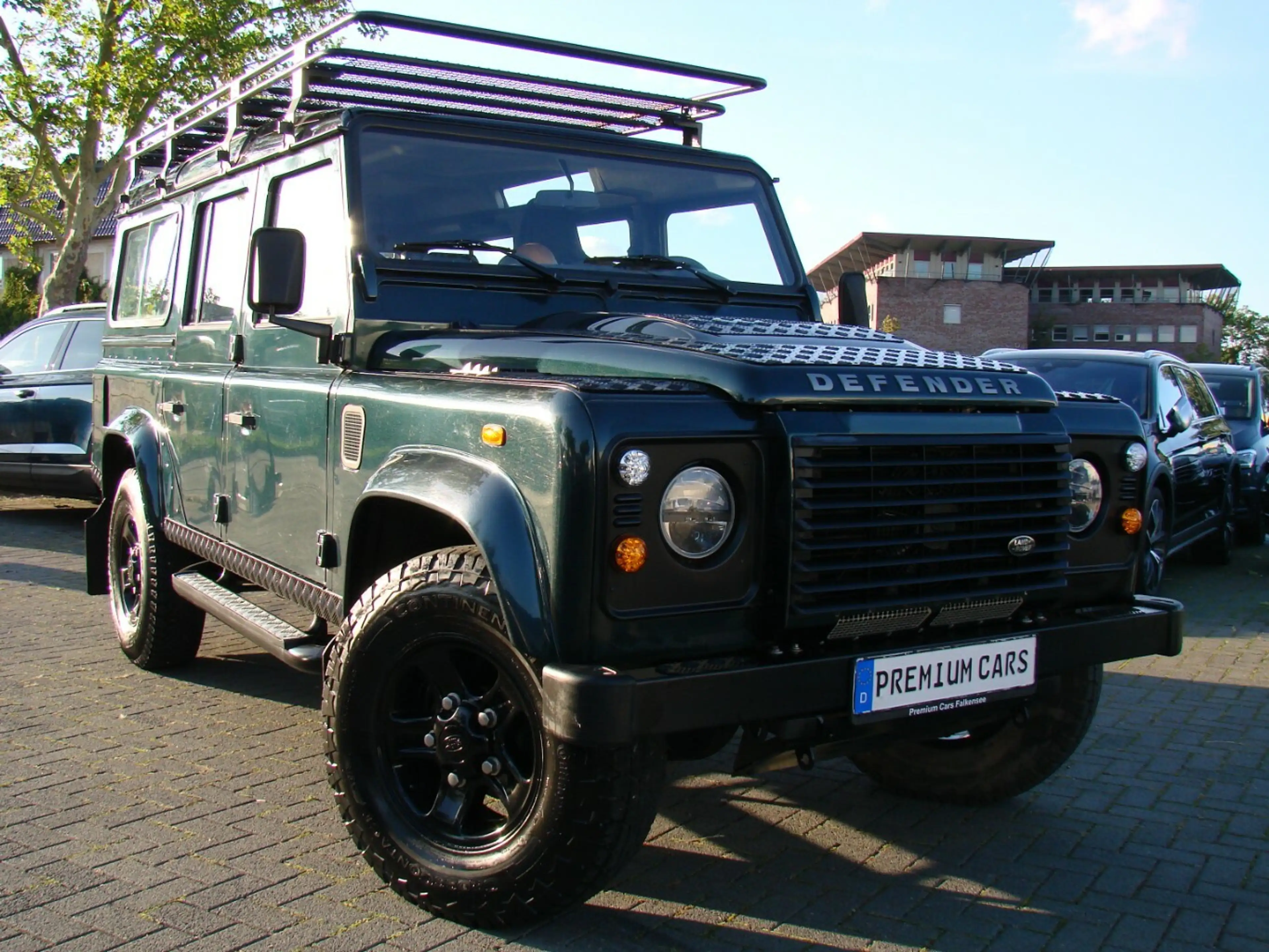 Land Rover Defender 110 E Station Wagon 7-Sitzer LED Leder AHK