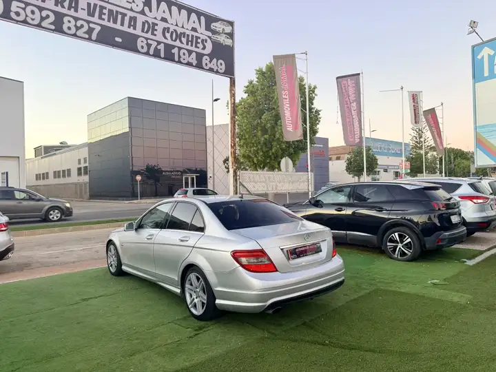 Mercedes-Benz Clase C 2010, foto 9