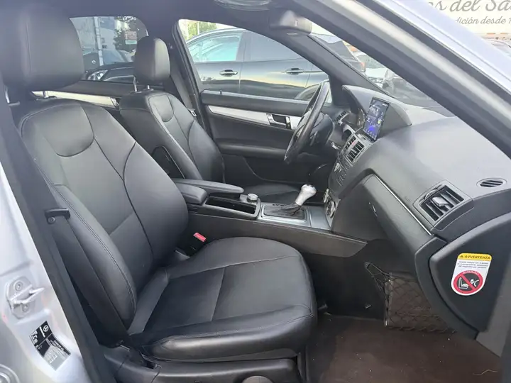 Mercedes-Benz Clase C 2010, foto 17