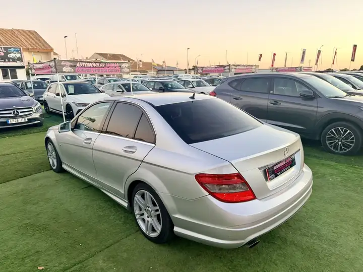 Mercedes-Benz Clase C 2010, foto 13