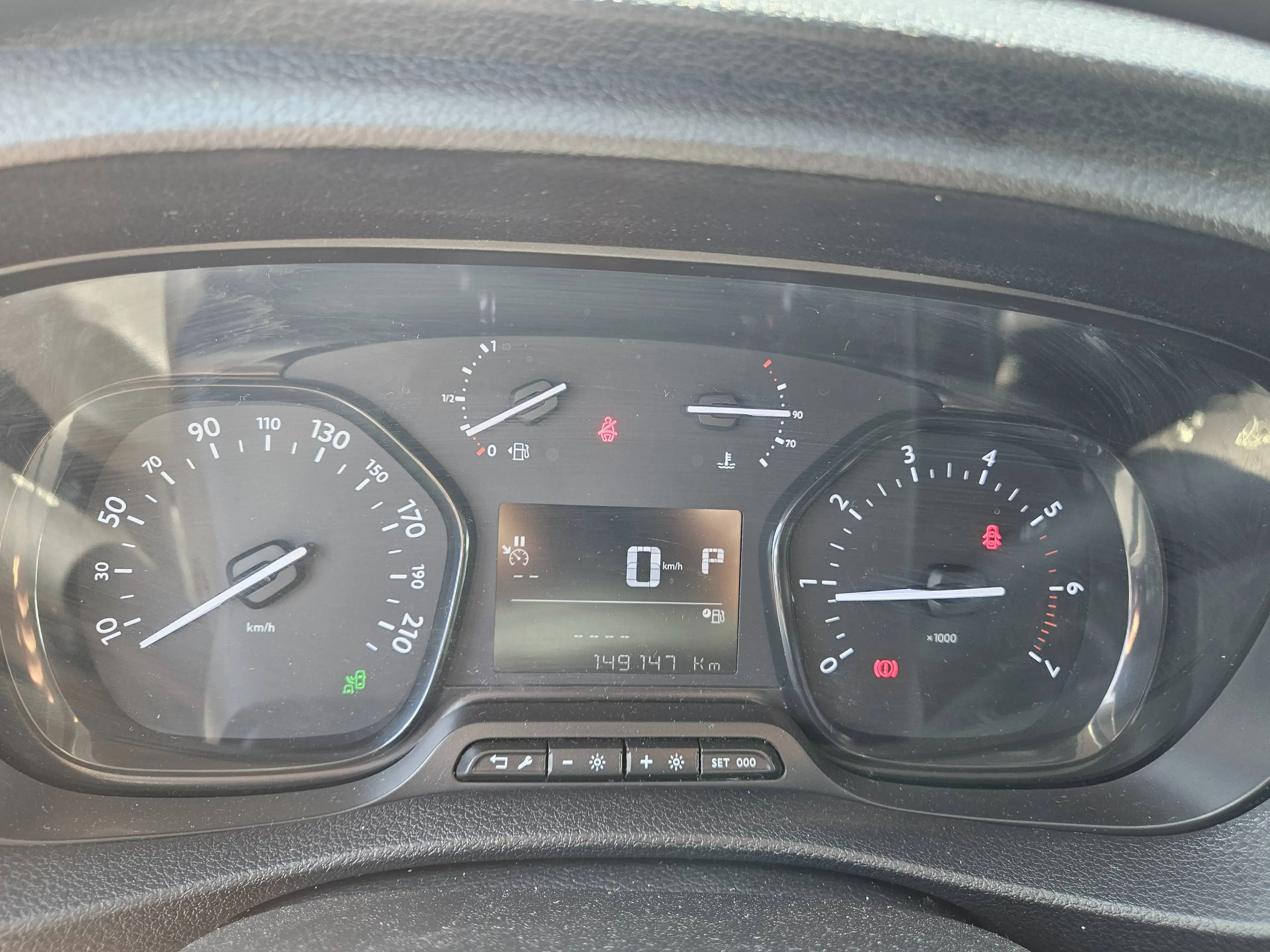 Peugeot Expert 2.0 BlueHDi L3 Long Premium Pack — photo 7
