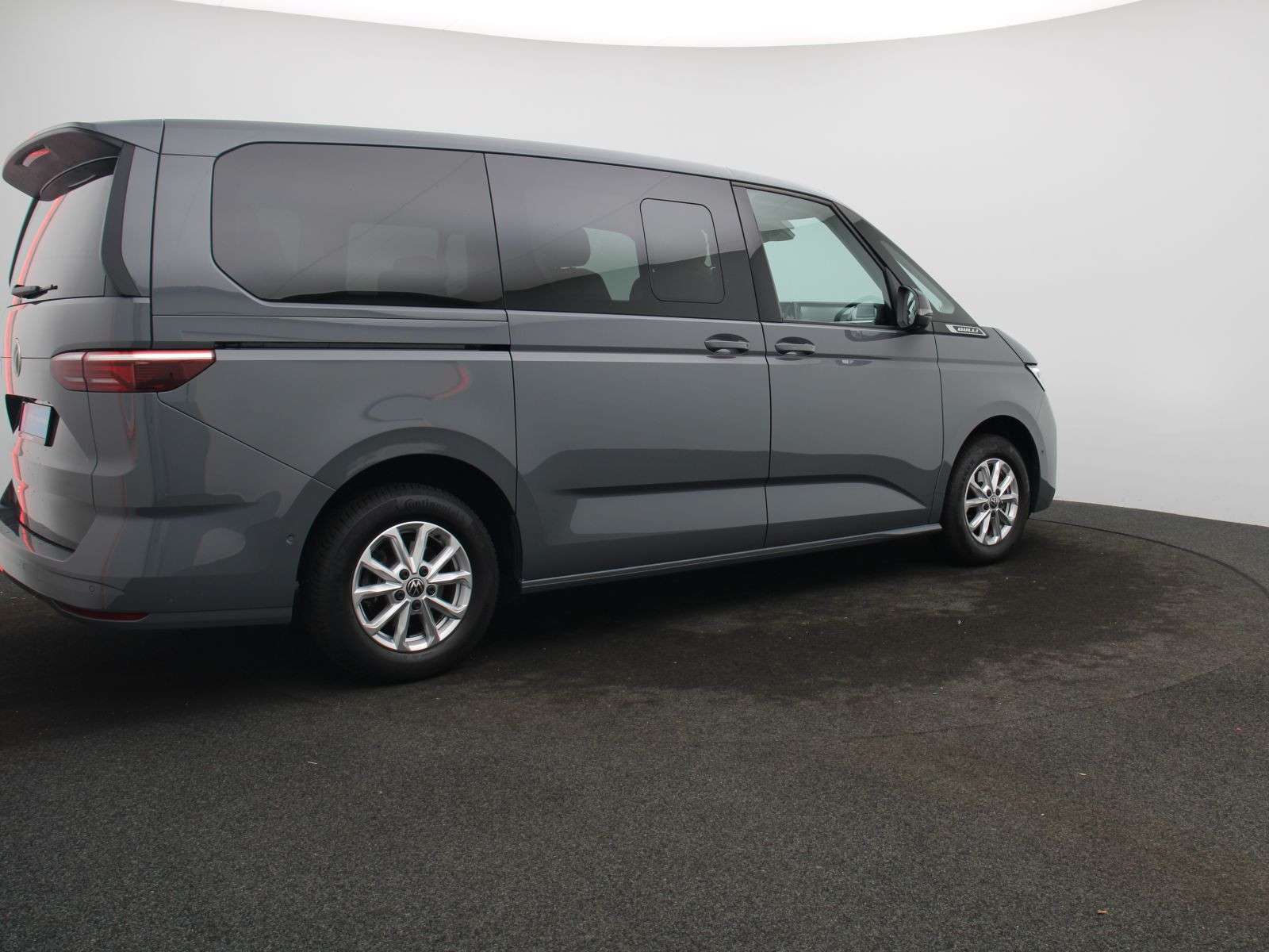 Volkswagen T7