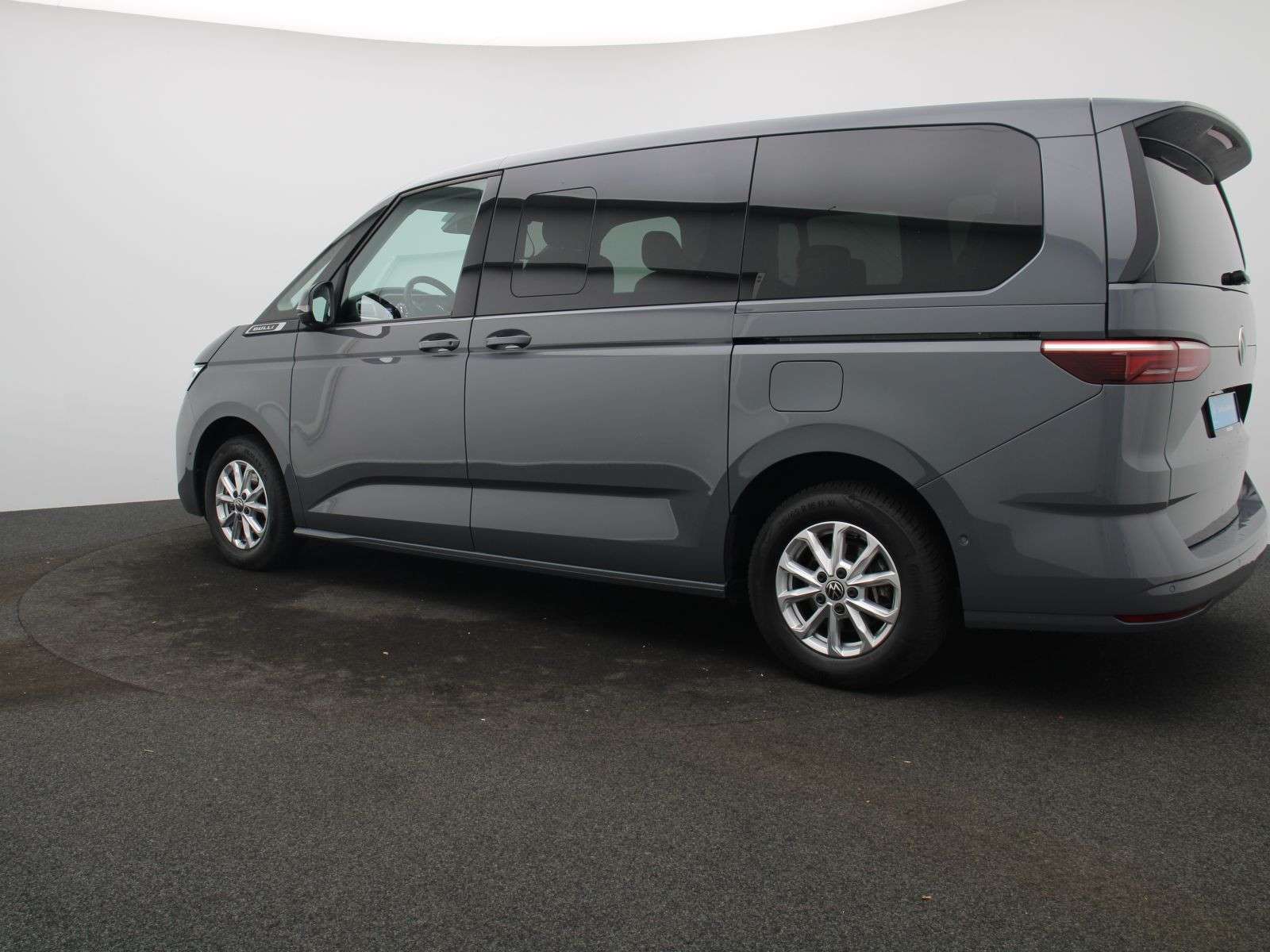 Volkswagen T7