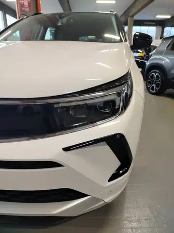 Opel Grandland view 15