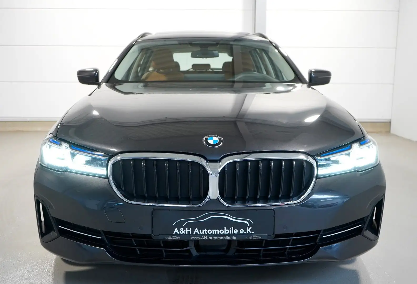BMW 520 d Touring xDrive *KAMERA*HUD*HIFI*KEYLESS* Gris - 2