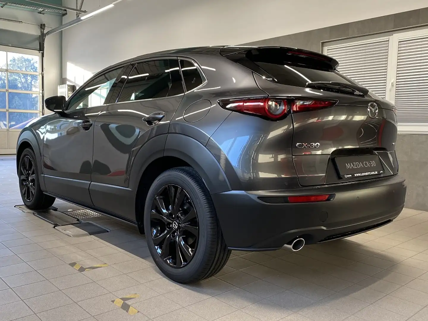 Mazda CX-30 5WGN 2.5L e-SKYACTIV G 140ps 6AT FWD Homura Grau - 2