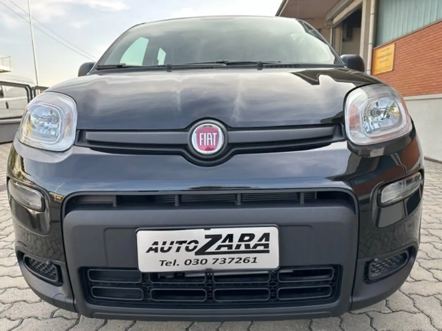 Fiat Panda 1.0 HYBRID Negro - 1