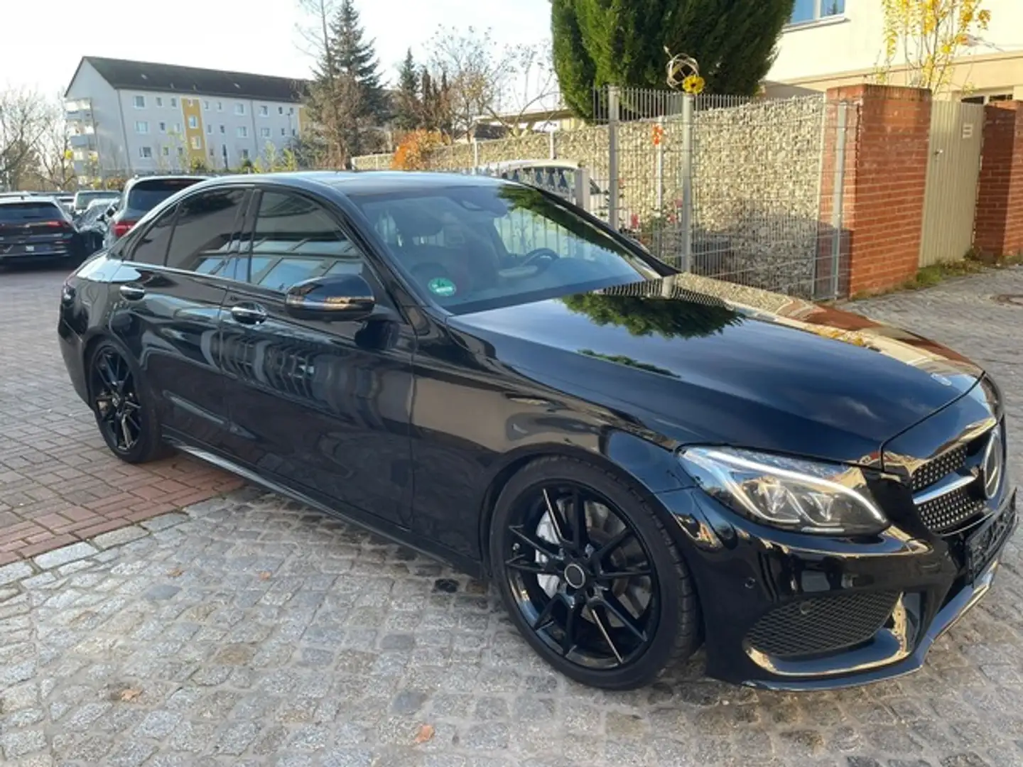 Mercedes-Benz C 43 AMG 4M PANO*TOTW*SPUR*LED*DIST+*HUD*360° Schwarz - 2