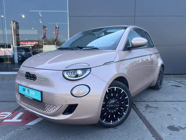 Fiat 500e La Prima 3+1