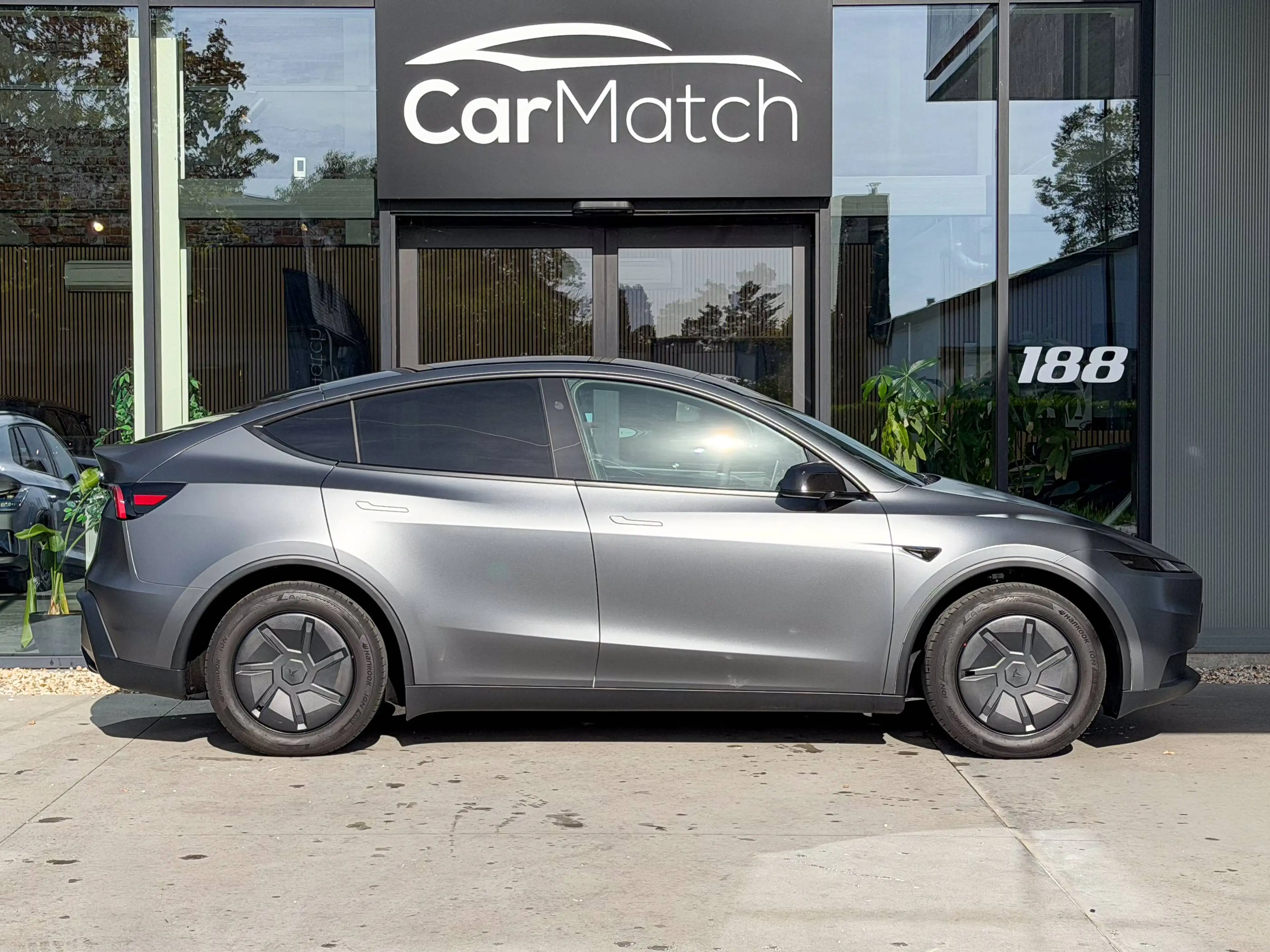 Tesla Model Y Standard - MATT | 360 | (FSD) — photo 4