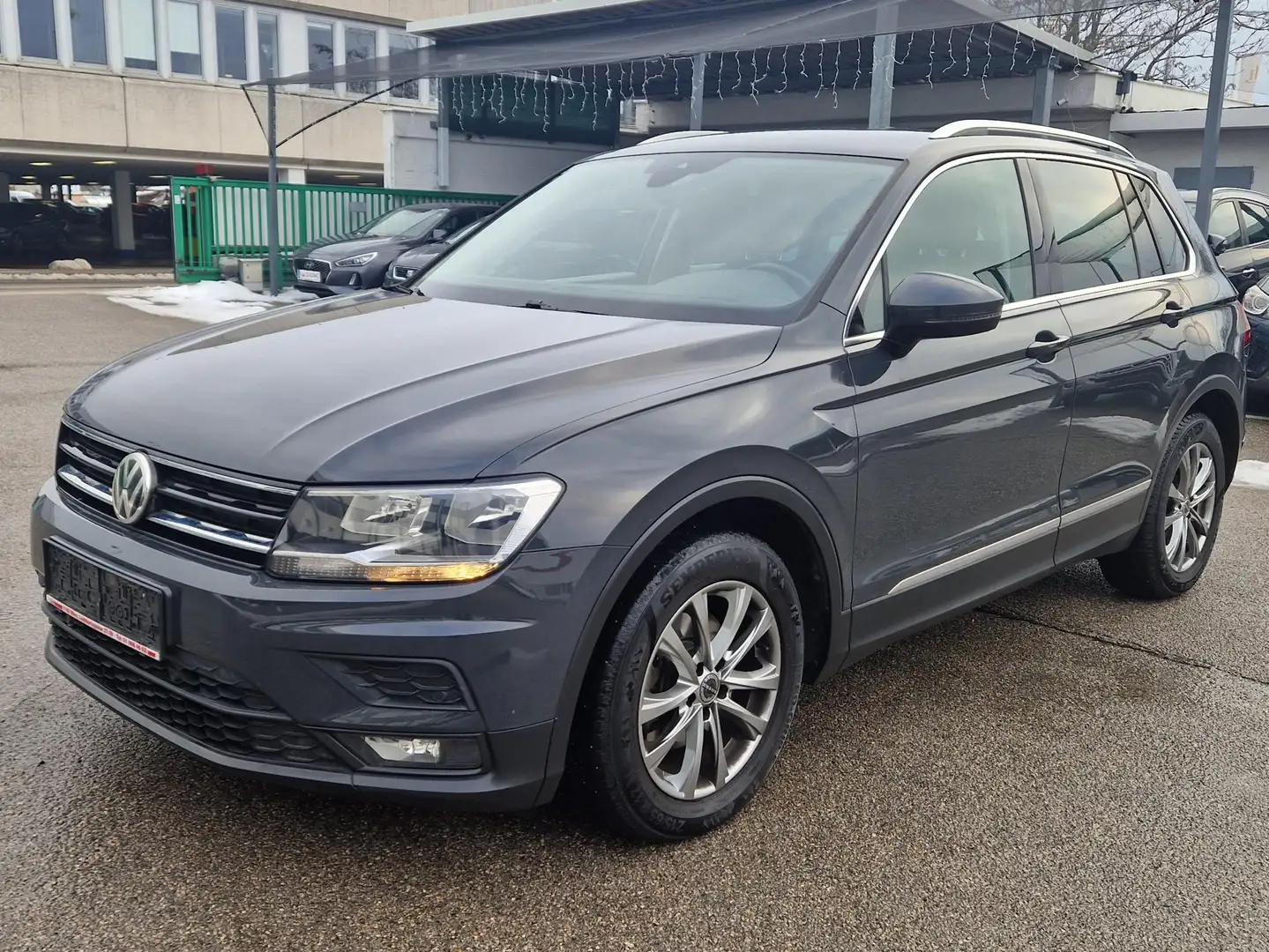 Volkswagen Tiguan 1.4 TSI Comfortline Grau - 1