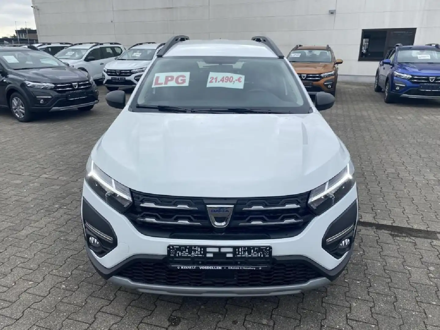 Dacia Jogger Essential - 1