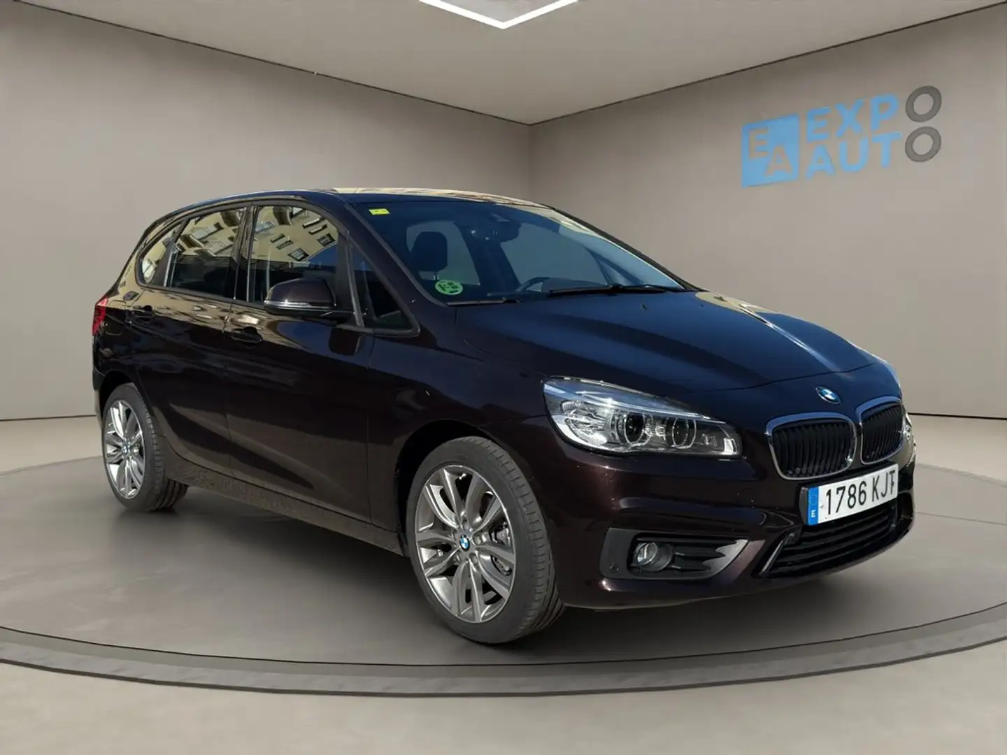 BMW 218 218i Braun - 1