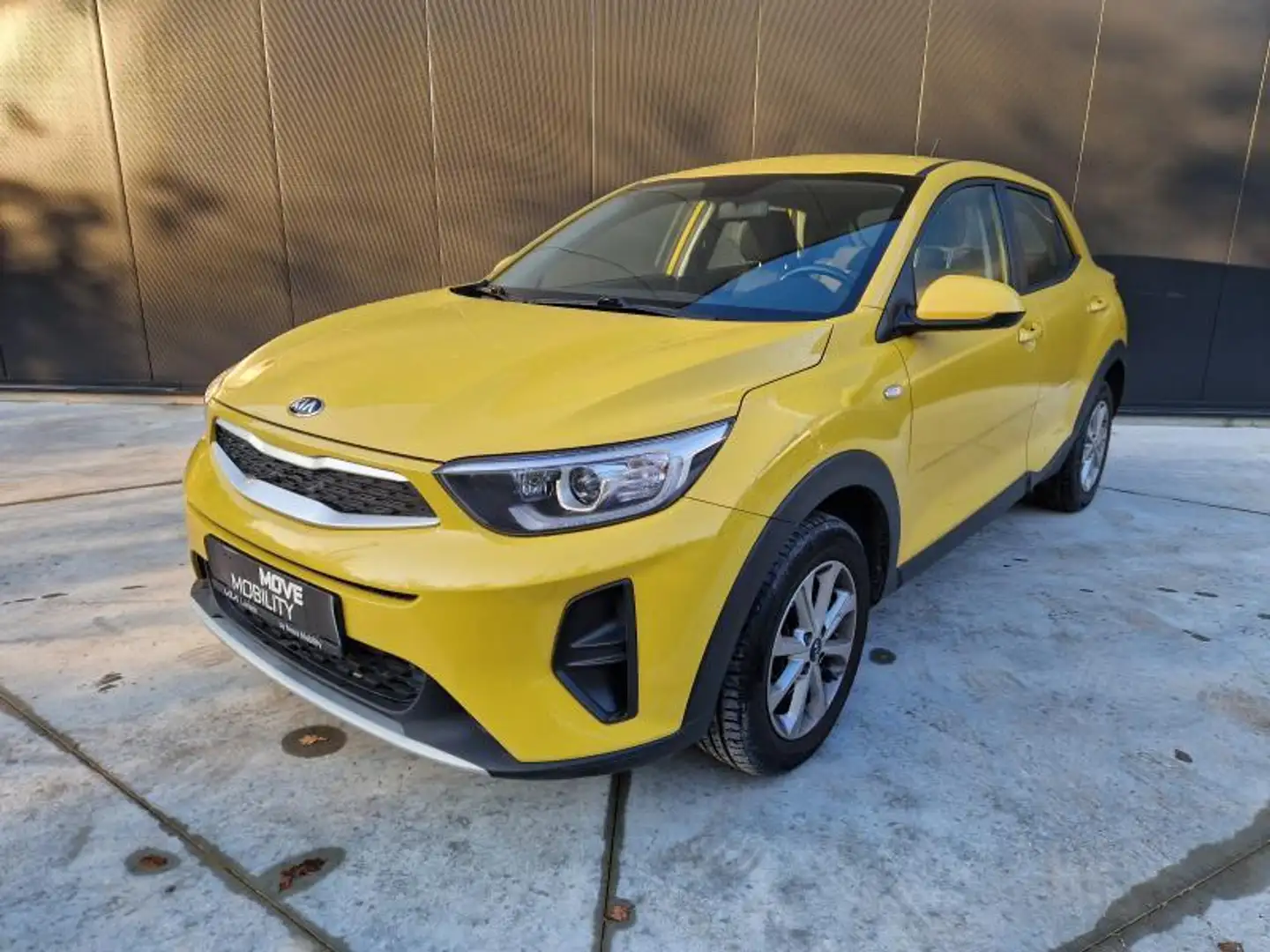 Kia Stonic Easy Jaune - 1