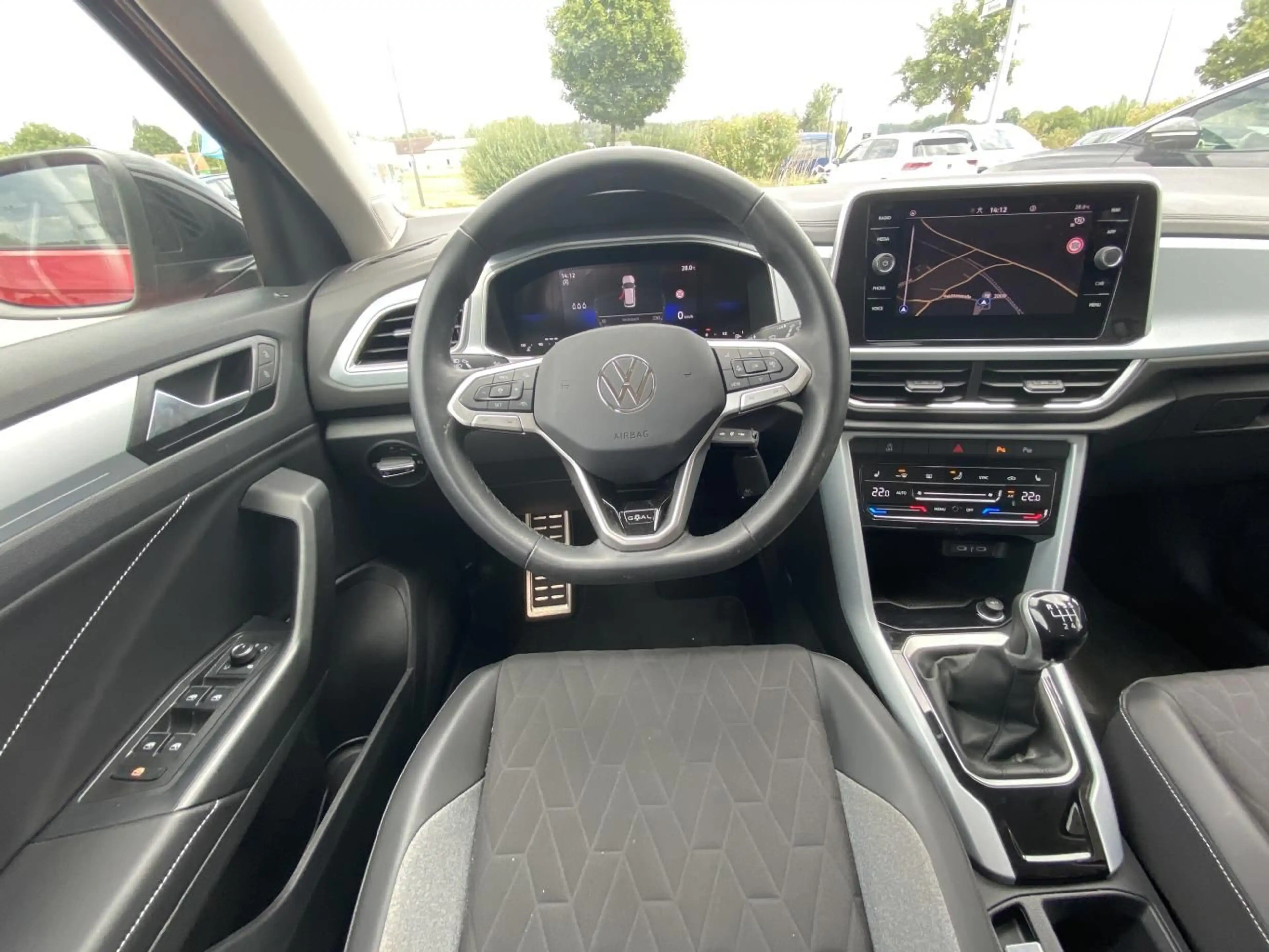 Volkswagen T-Roc 1.5 TSI GOAL APP-CONNECT+ACC+LANE-ASSIST+V — photo 13