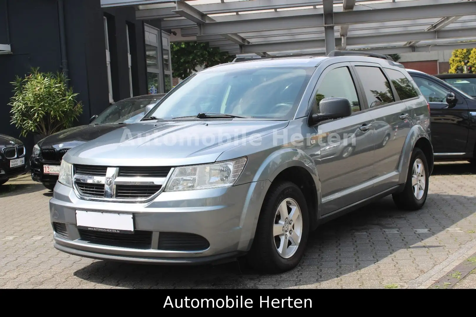 Dodge Journey 2.0 CRD SE*TEMPOMAT*MFL*E-SITZE! Silber - 1