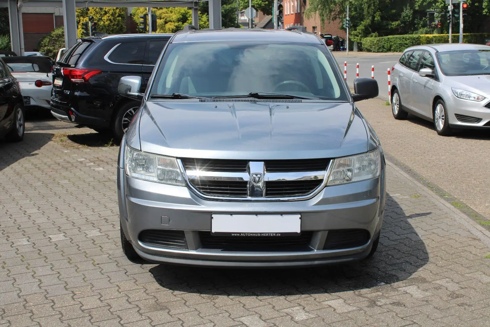 Dodge Journey 2.0 CRD SE*TEMPOMAT*MFL*E-SITZE! Plateado - 2