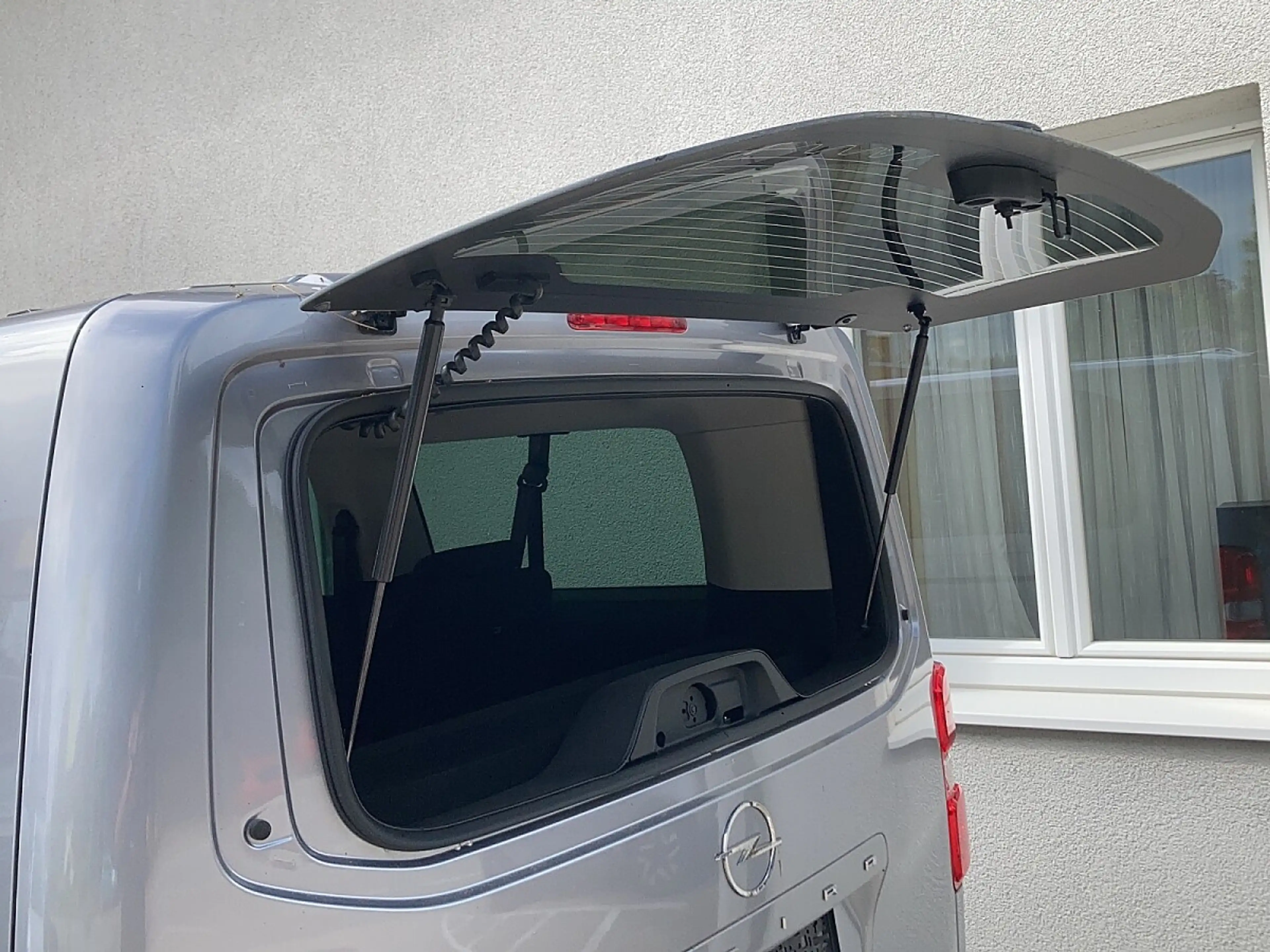Opel Zafira 2,2 Diesel XL Edition Aut. + AHV + tolle Extras!! — photo 15