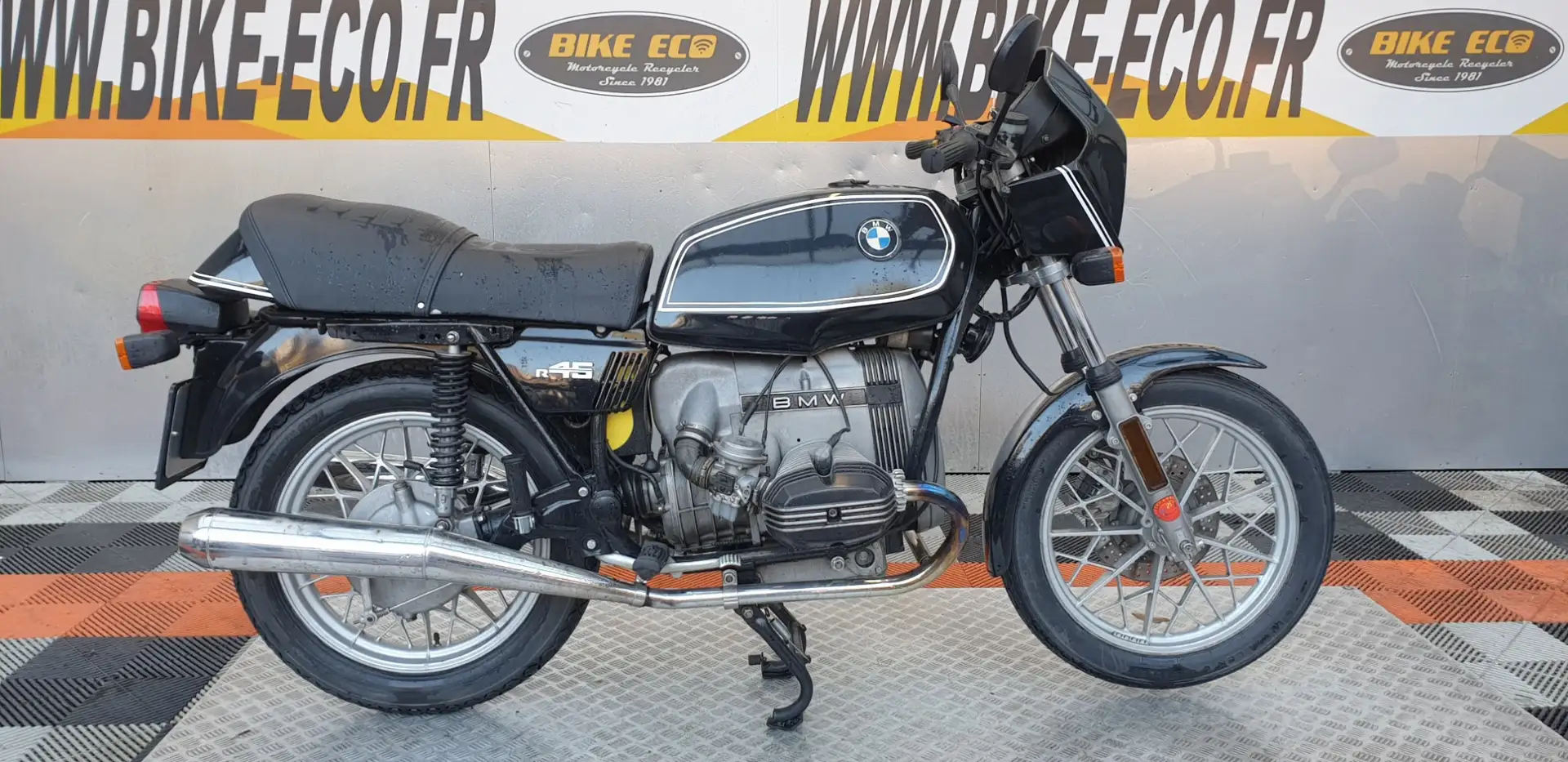 BMW R 45 Zwart - 1